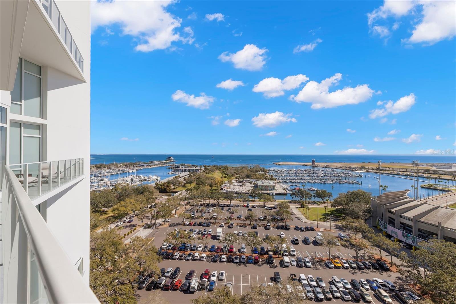 Image 12 of 82 For 175 1st Street S 1506