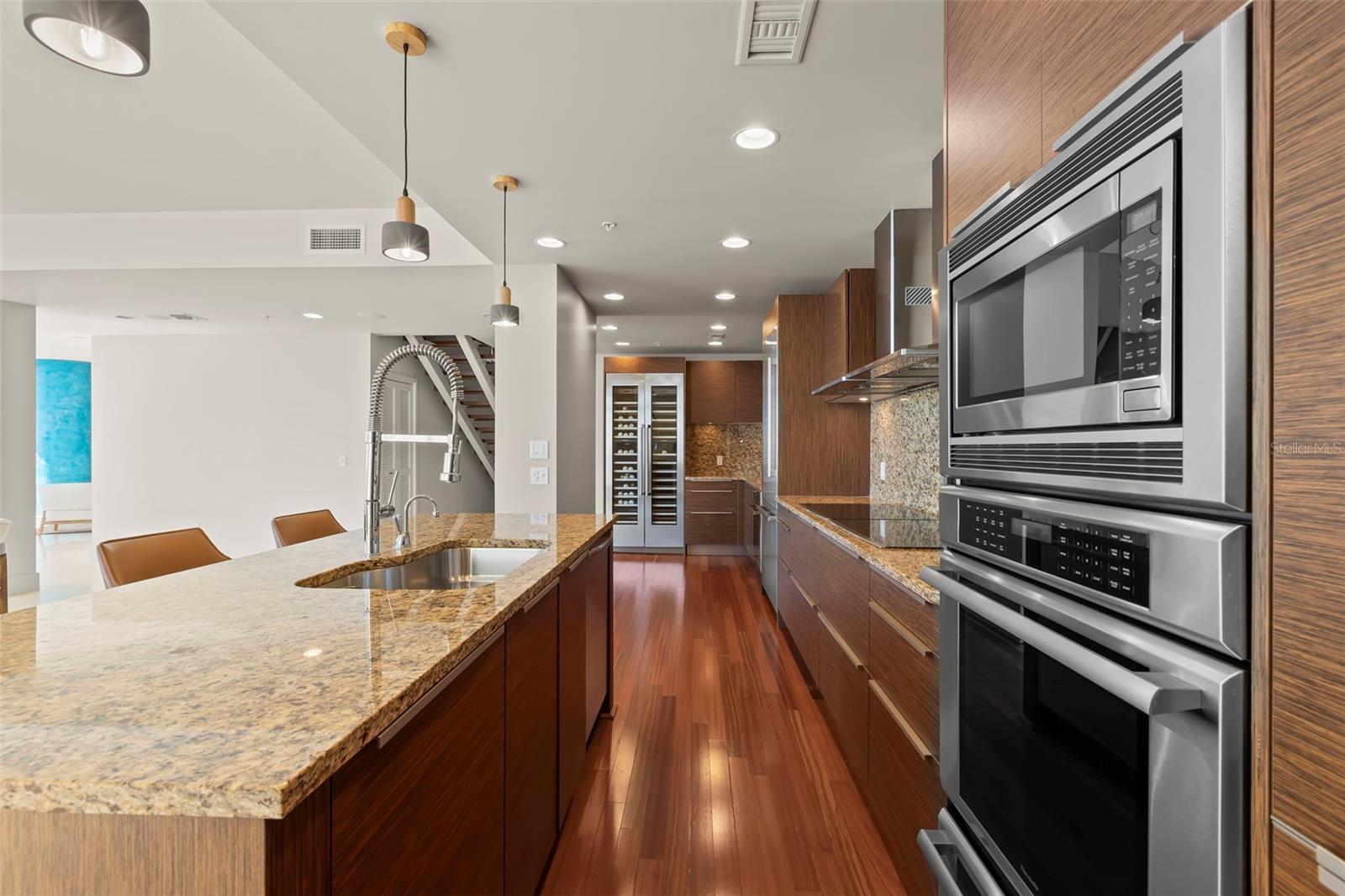 Image 18 of 82 For 175 1st Street S 1506