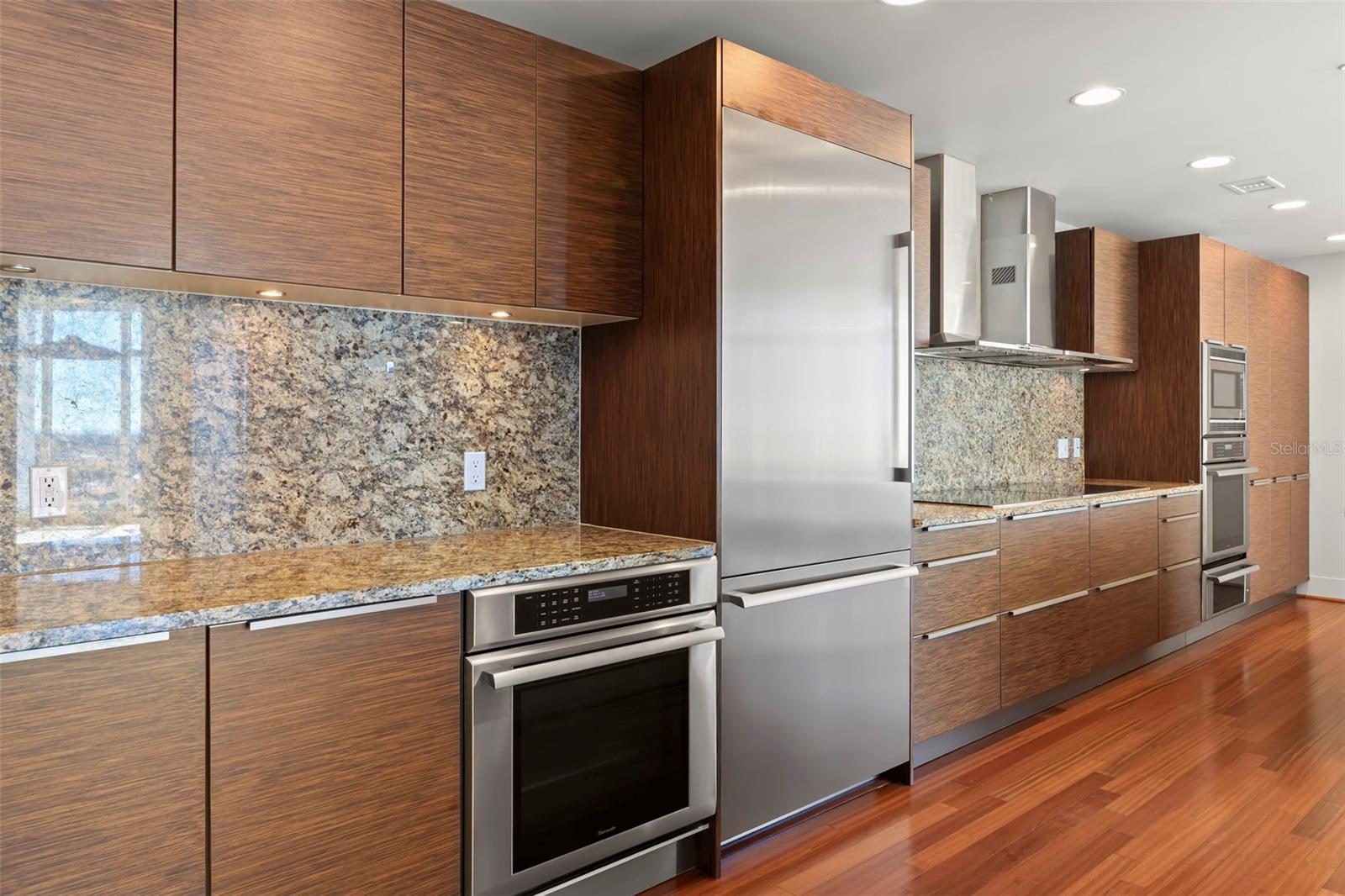 Image 20 of 82 For 175 1st Street S 1506