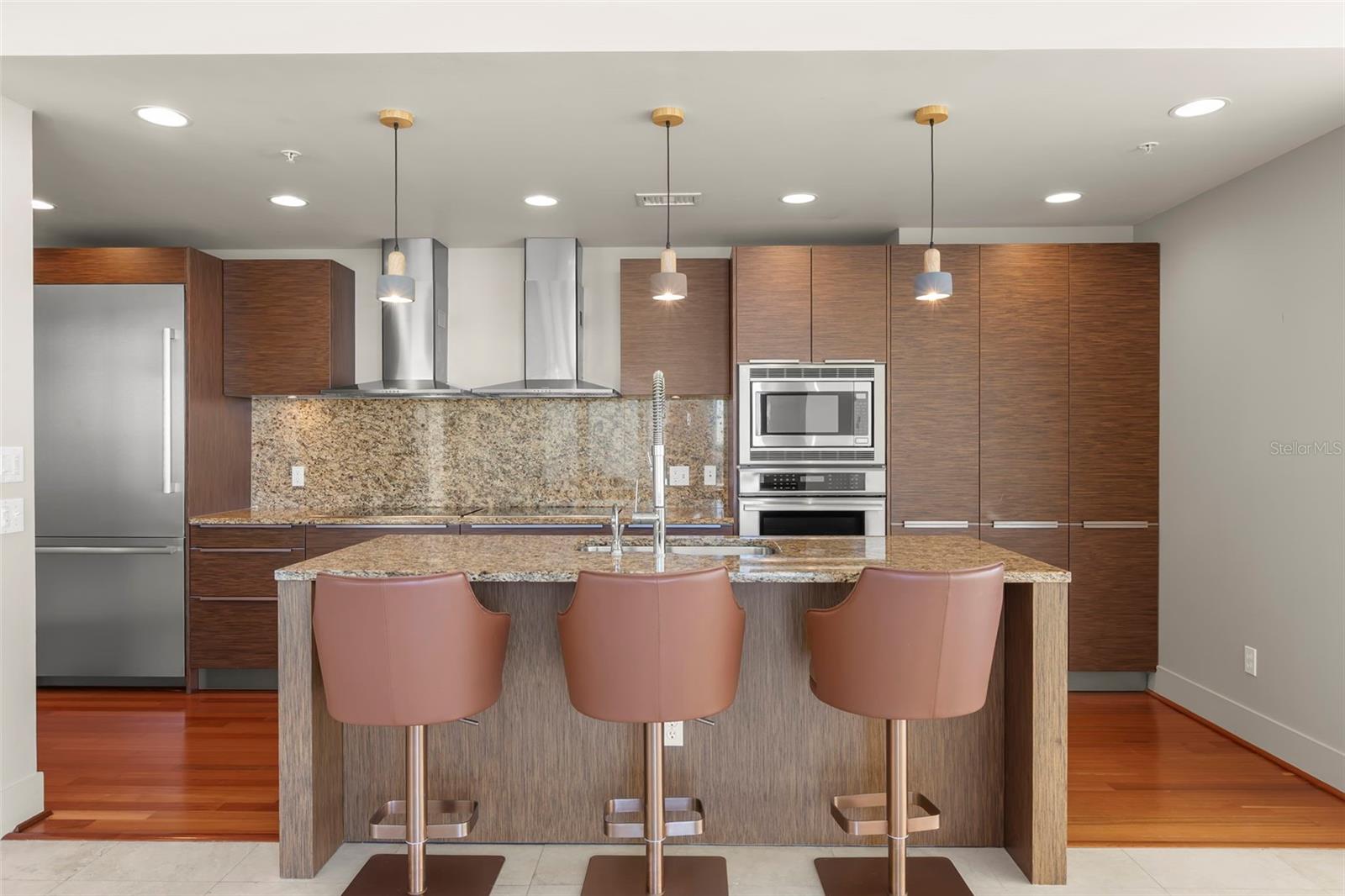 Image 22 of 82 For 175 1st Street S 1506