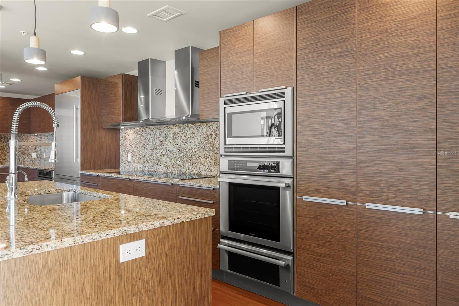 Image 23 of 82 For 175 1st Street S 1506