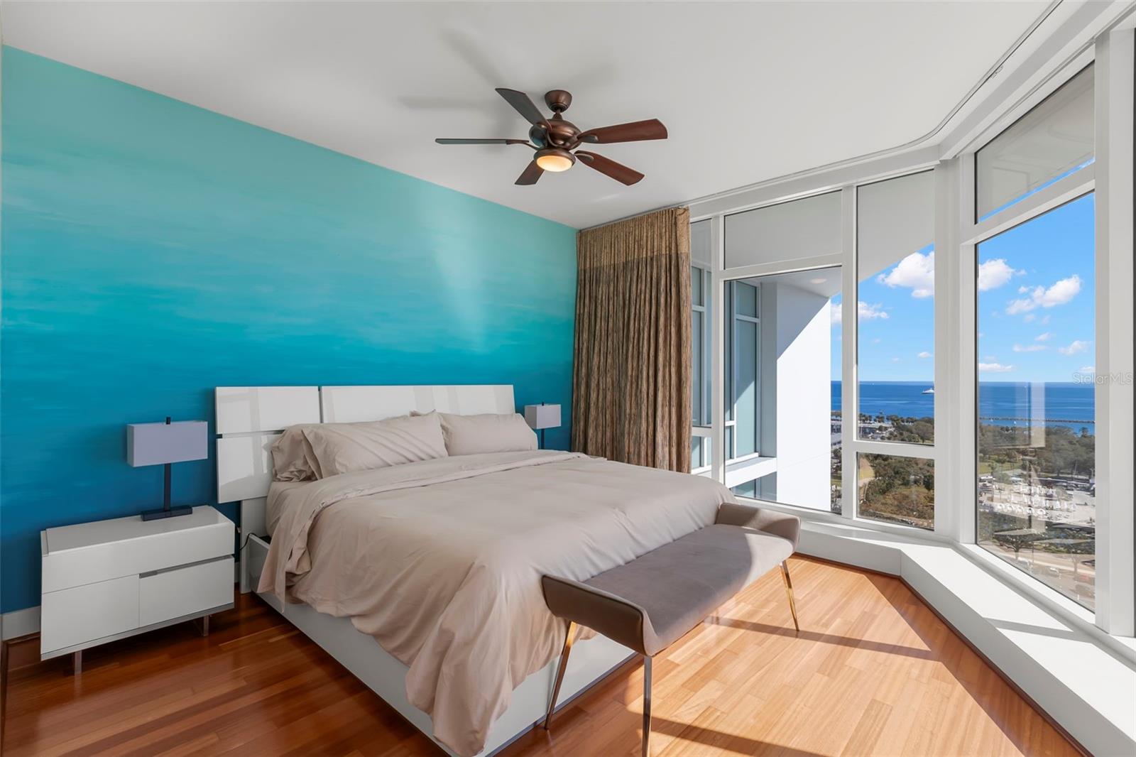 Image 37 of 82 For 175 1st Street S 1506