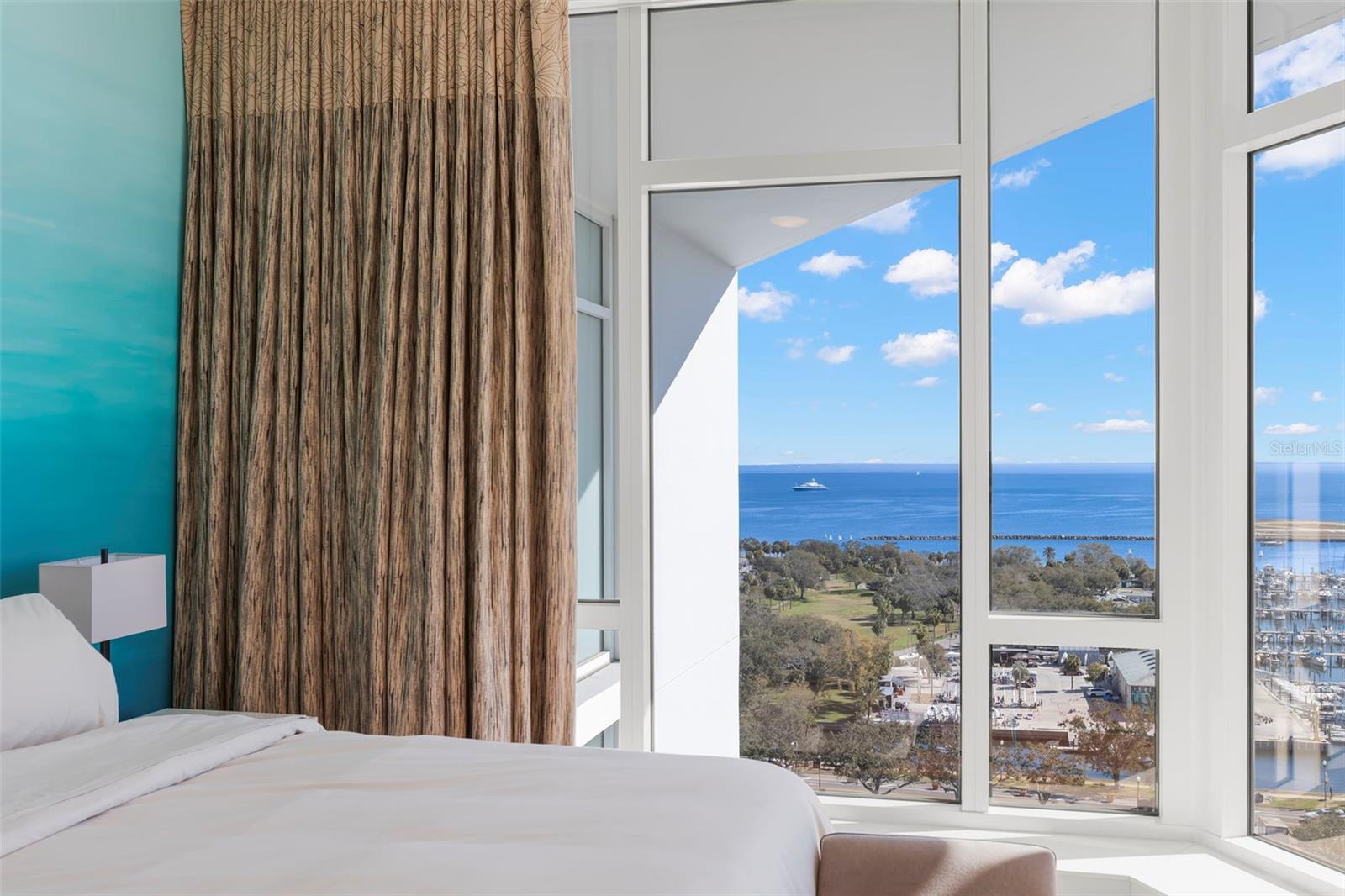 Image 38 of 82 For 175 1st Street S 1506