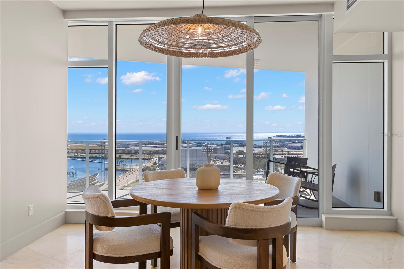 Image 4 of 82 For 175 1st Street S 1506