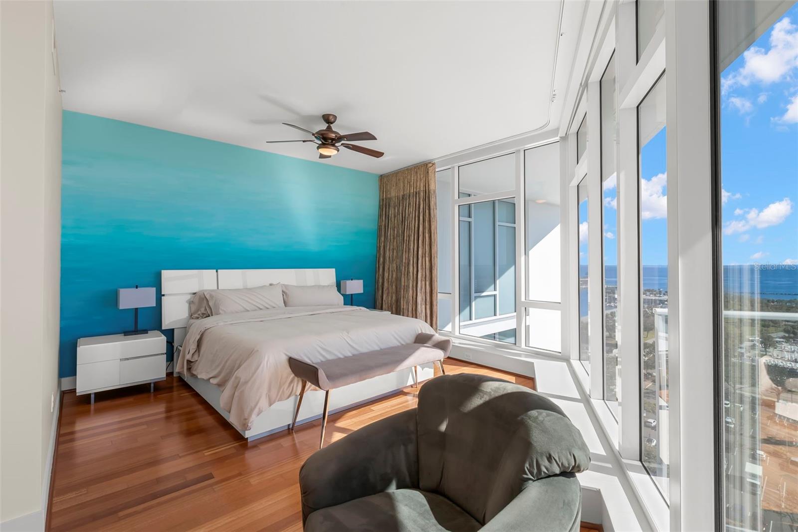 Image 40 of 82 For 175 1st Street S 1506