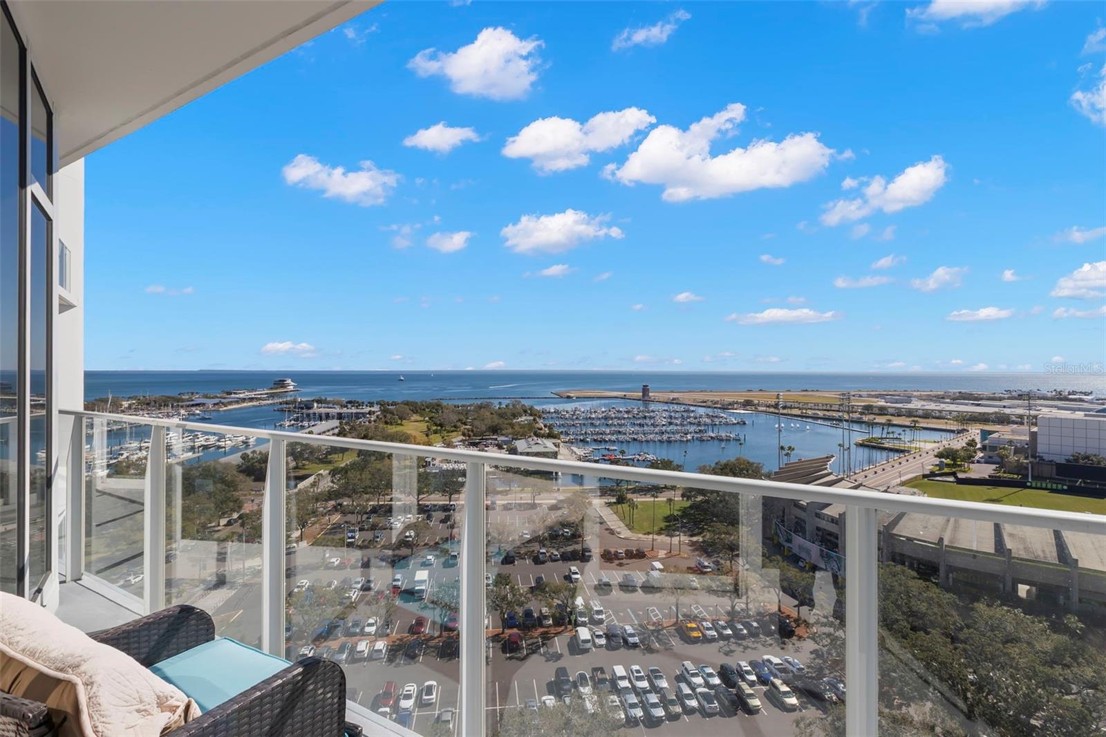 Image 51 of 82 For 175 1st Street S 1506