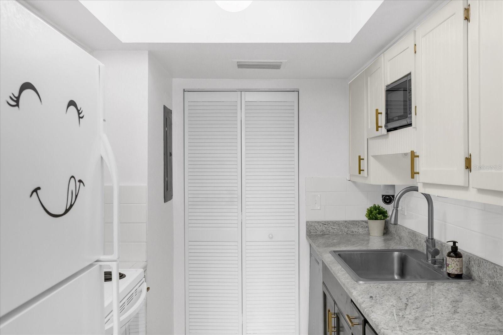 Image 14 of 30 For 4405 Vieux Carre Circle 46