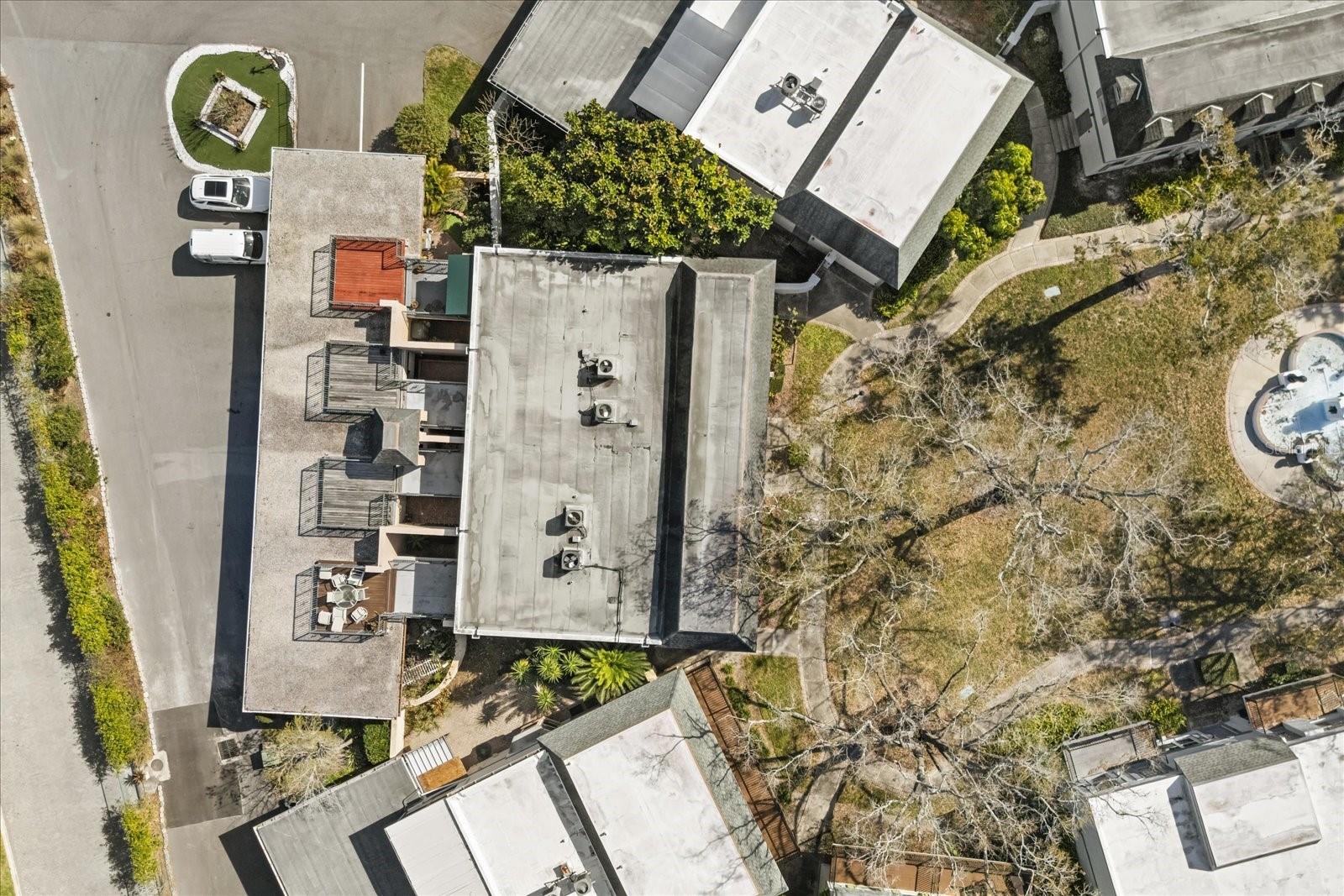 Image 27 of 30 For 4405 Vieux Carre Circle 46