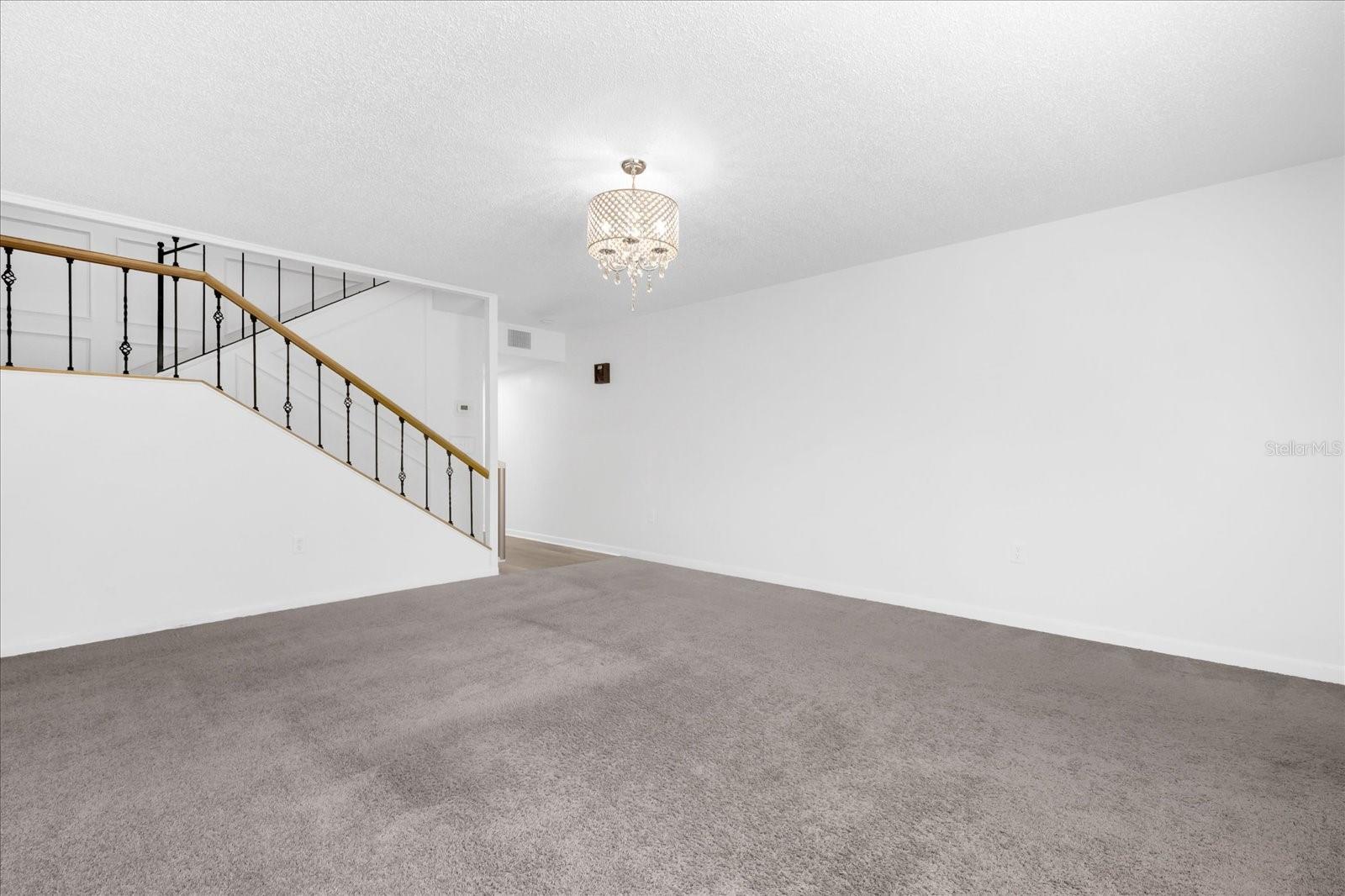 Image 4 of 30 For 4405 Vieux Carre Circle 46