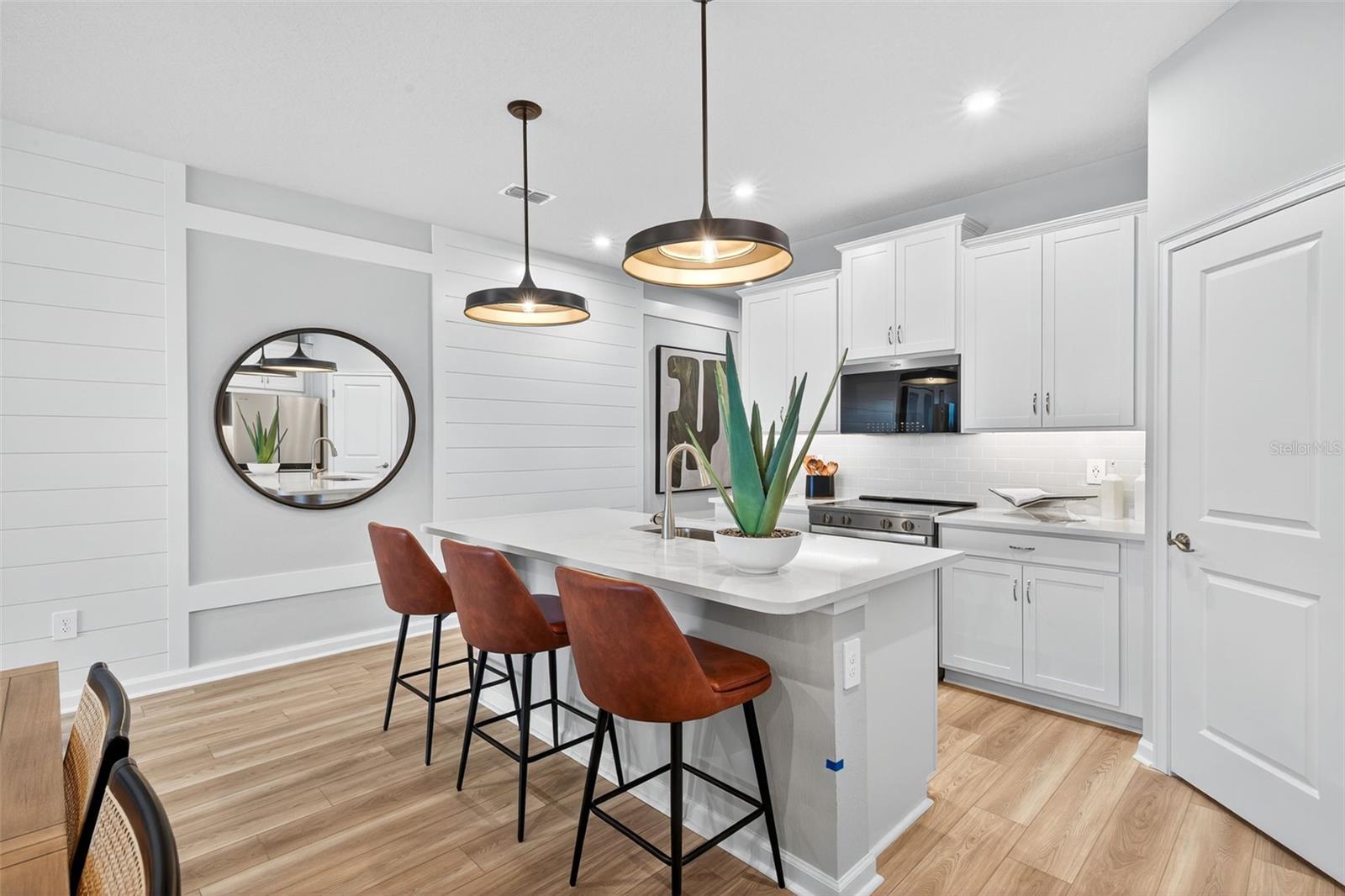 Image 6 of 26 For 9139 Aurelia Avenue