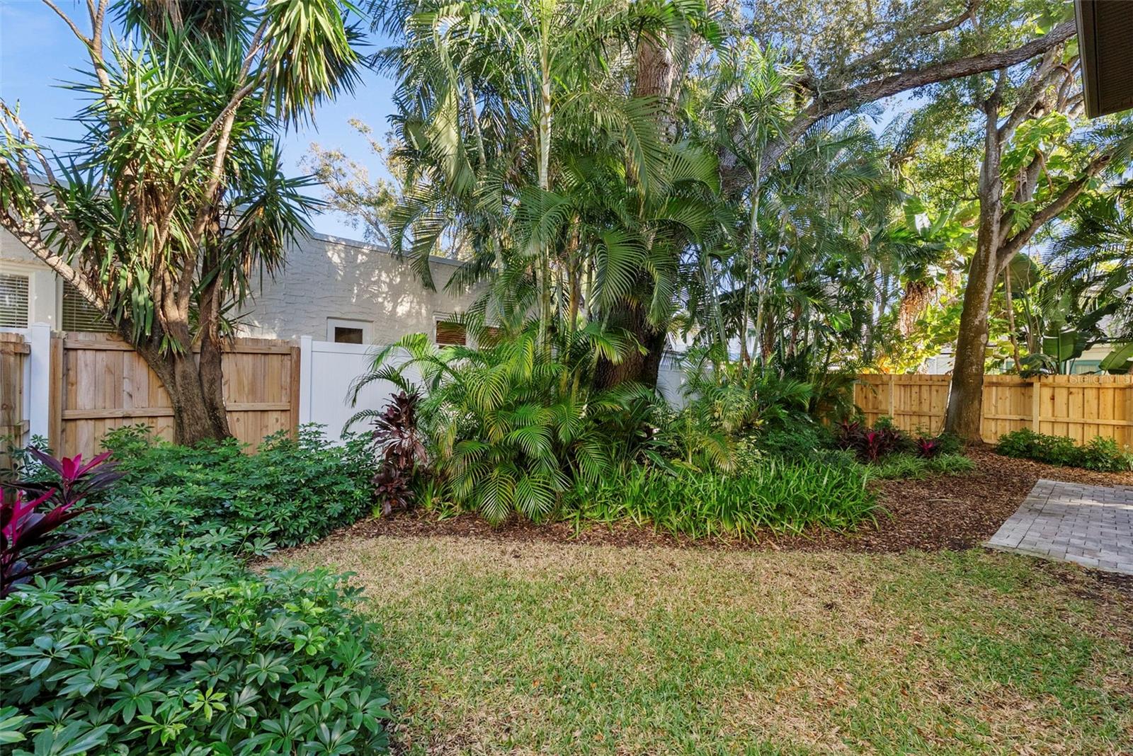 Image 48 of 53 For 1504 Obrapia Street