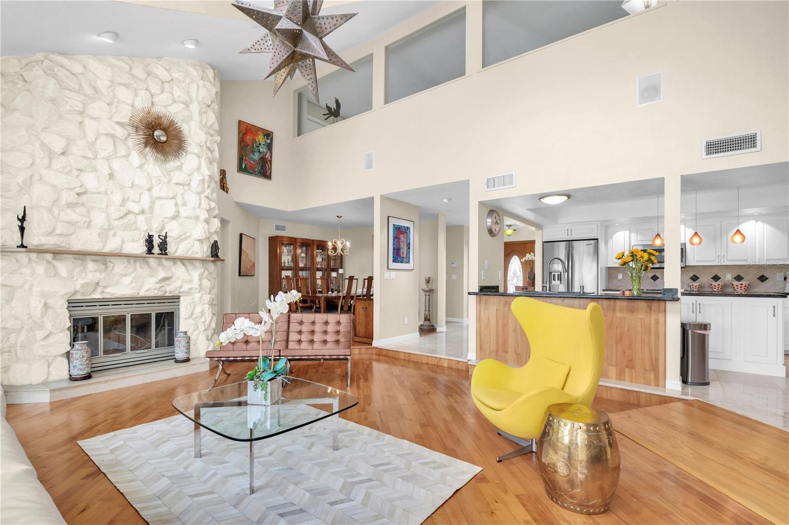 Image 15 of 69 For 633 Soundview Drive