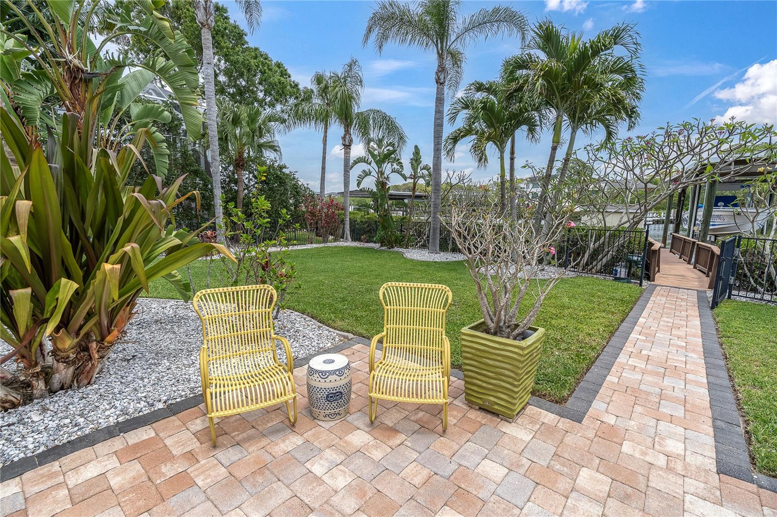 Image 6 of 69 For 633 Soundview Drive