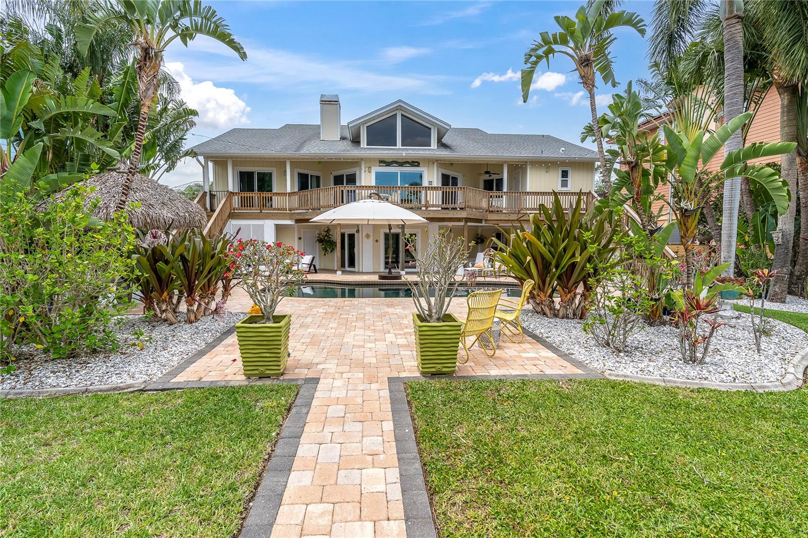 Image 7 of 69 For 633 Soundview Drive