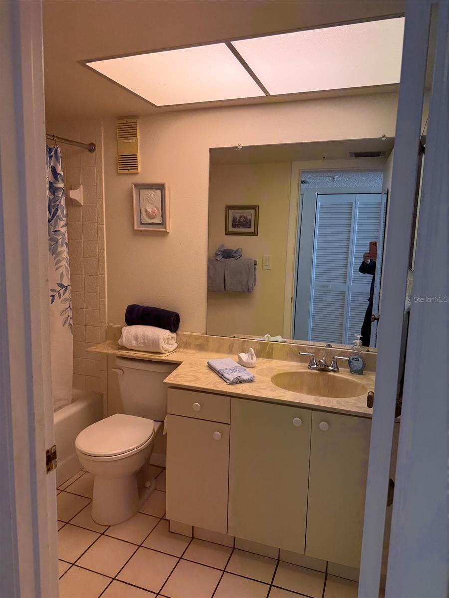 Image 11 of 35 For 14950 Gulf Boulevard 805