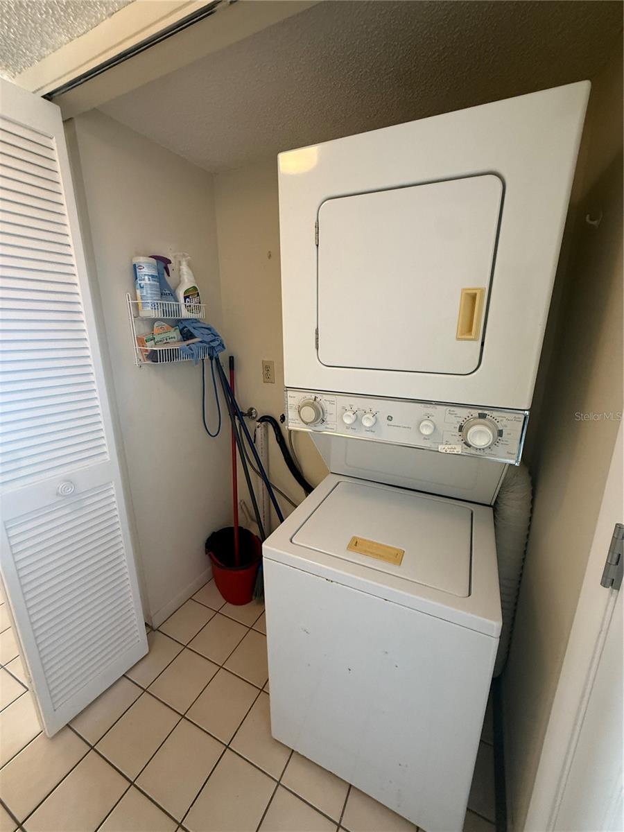 Image 14 of 35 For 14950 Gulf Boulevard 805