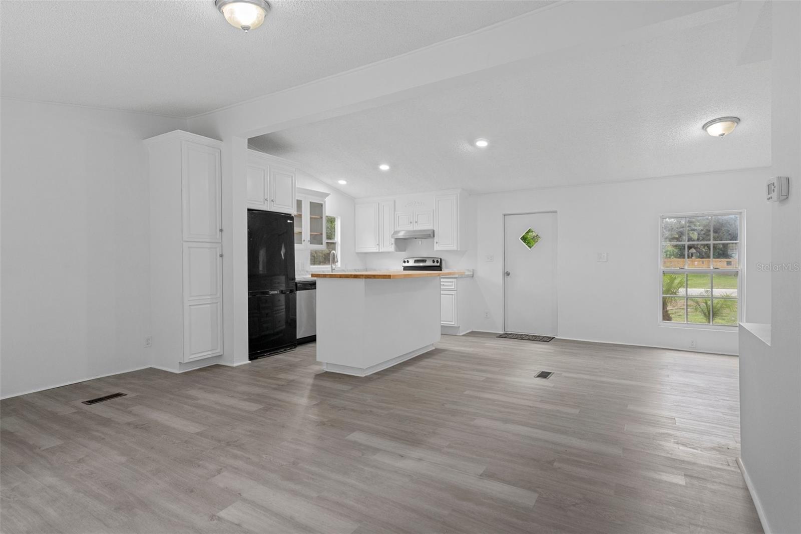 Image 15 of 32 For 7085 Toucan Trail