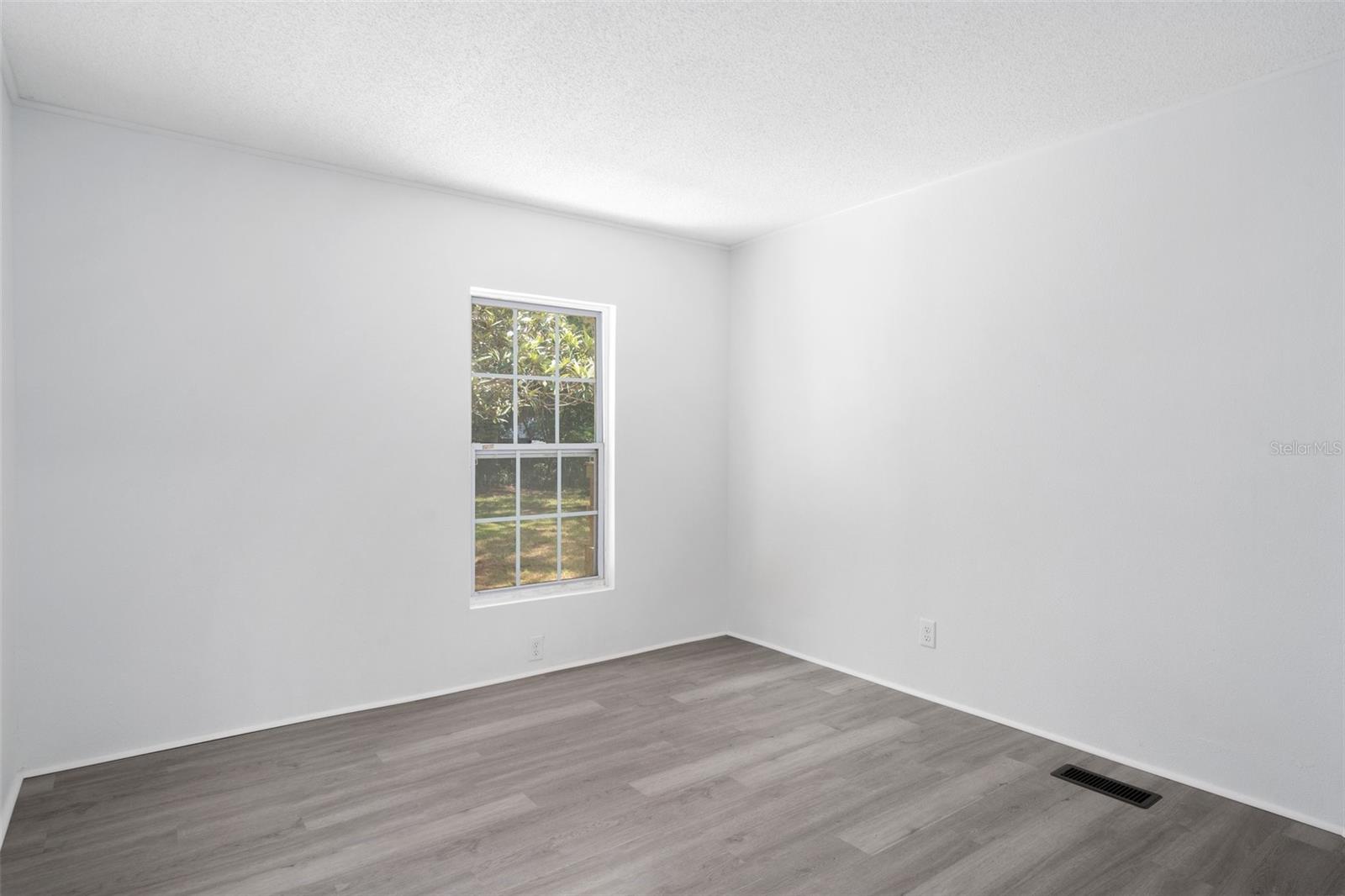 Image 25 of 32 For 7085 Toucan Trail