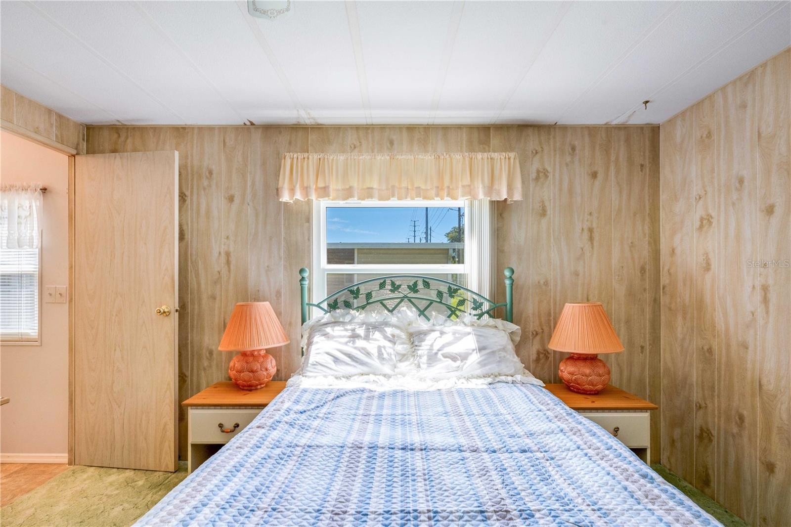 Image 16 of 39 For 37812 Valencia Avenue