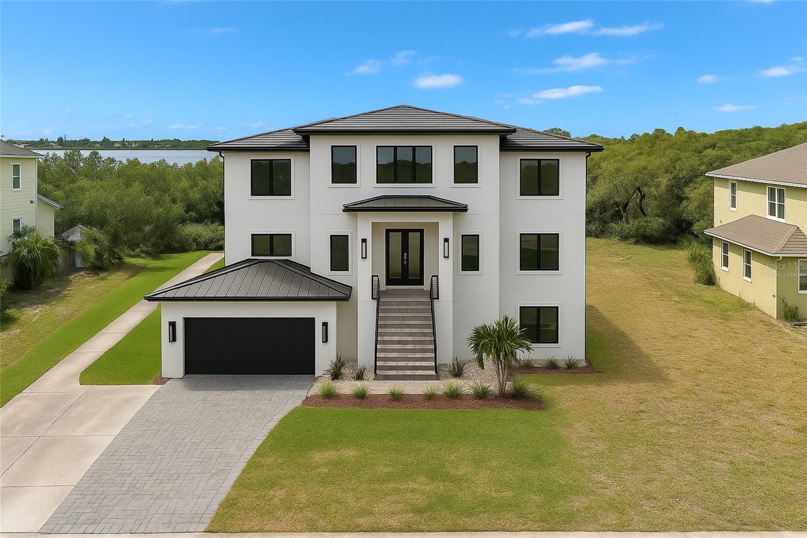 Image 7 of 18 For 734 Weedon Drive Ne