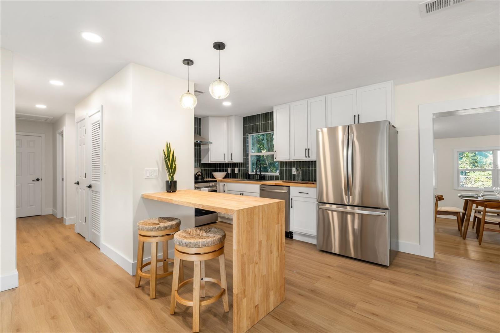 Image 12 of 29 For 5630 27th Terrace