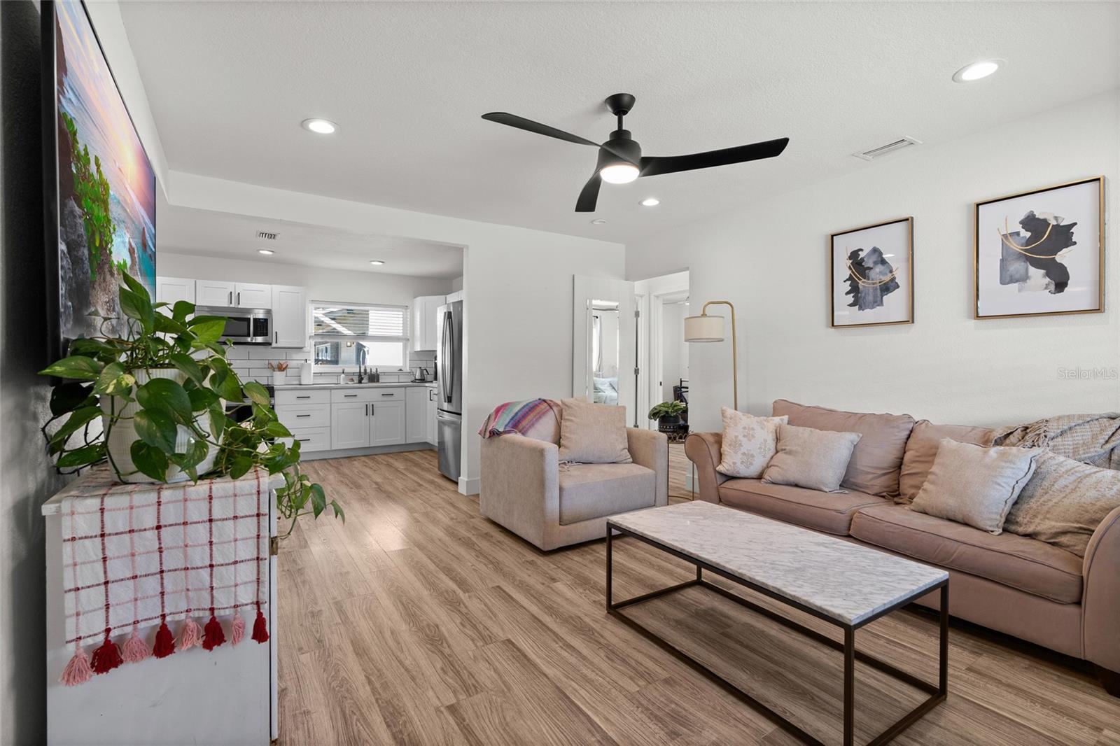 Image 10 of 22 For 775 39th Avenue Ne