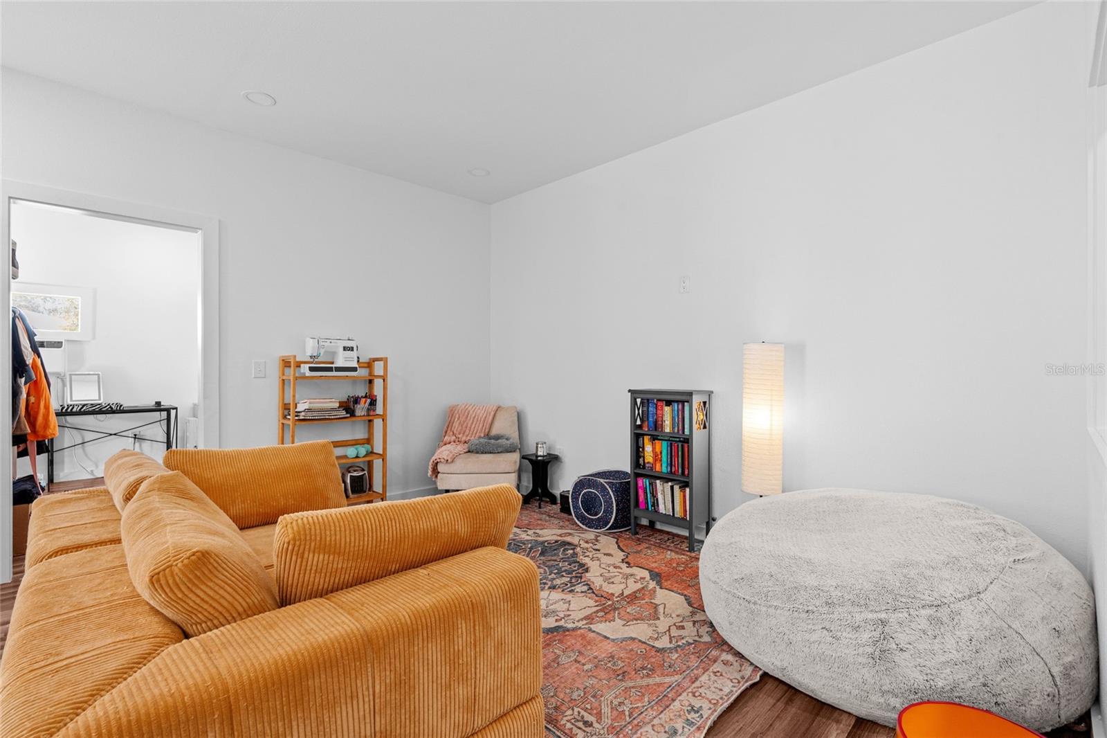 Image 15 of 22 For 775 39th Avenue Ne