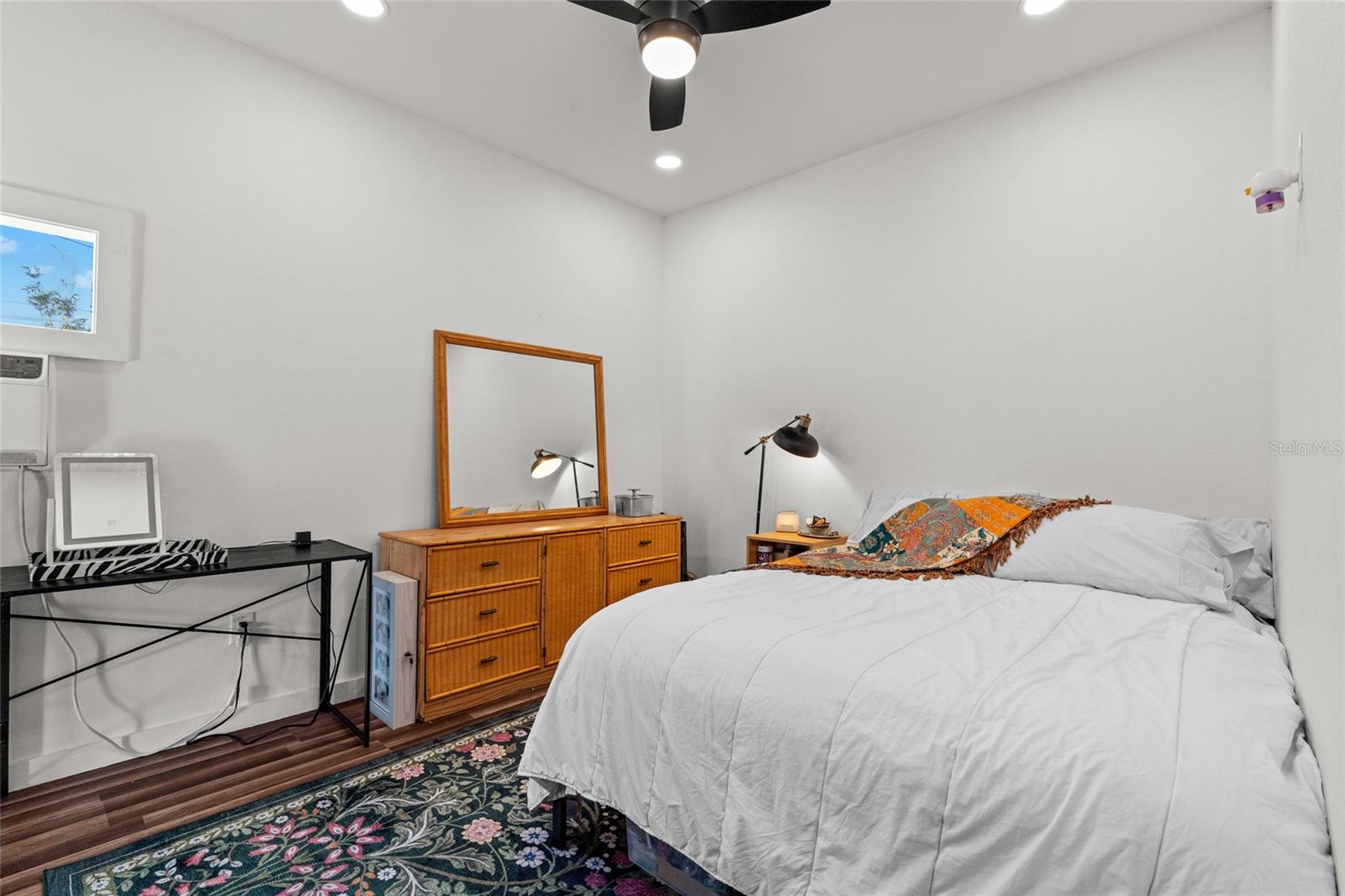 Image 16 of 22 For 775 39th Avenue Ne