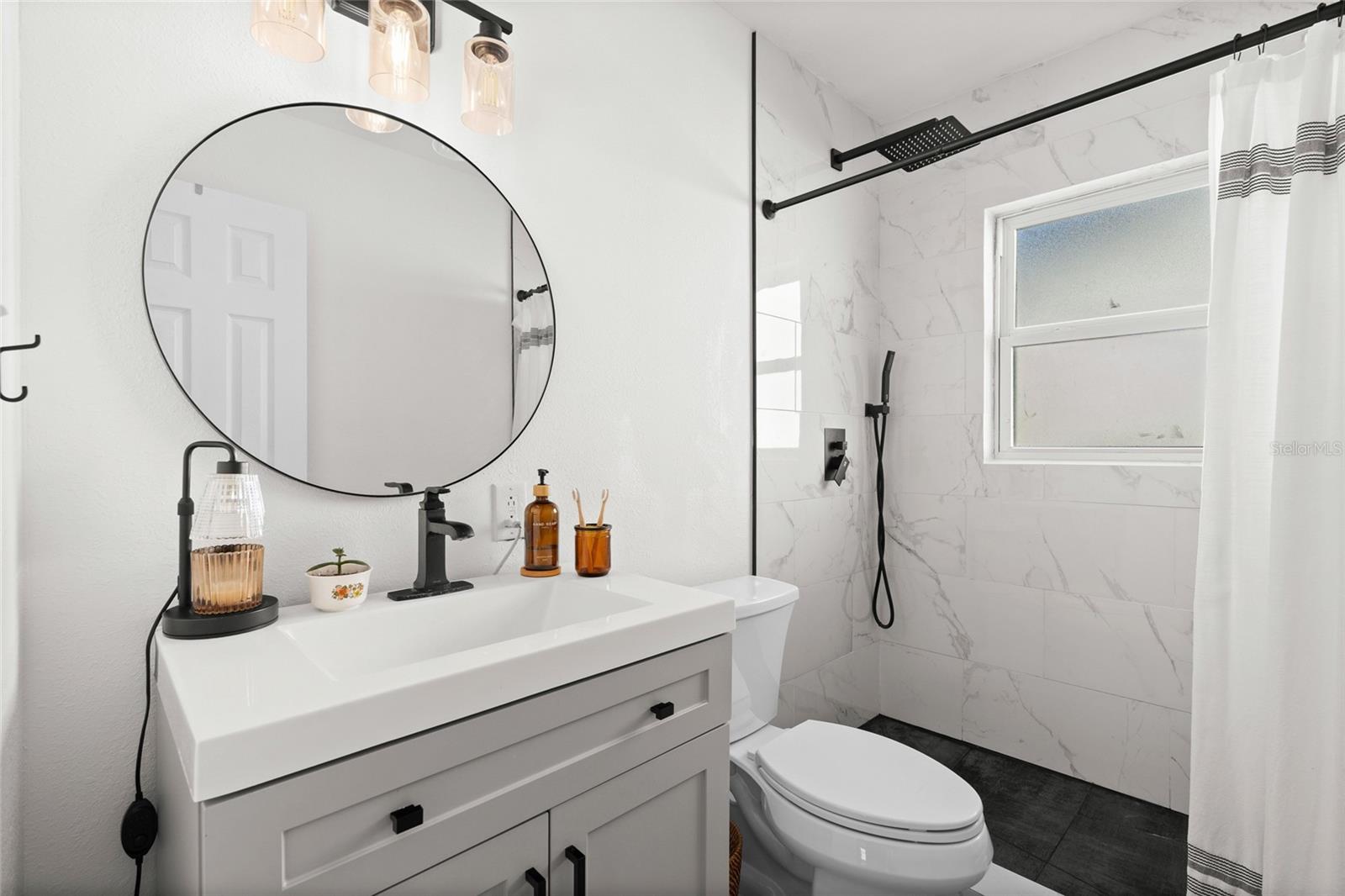 Image 8 of 22 For 775 39th Avenue Ne