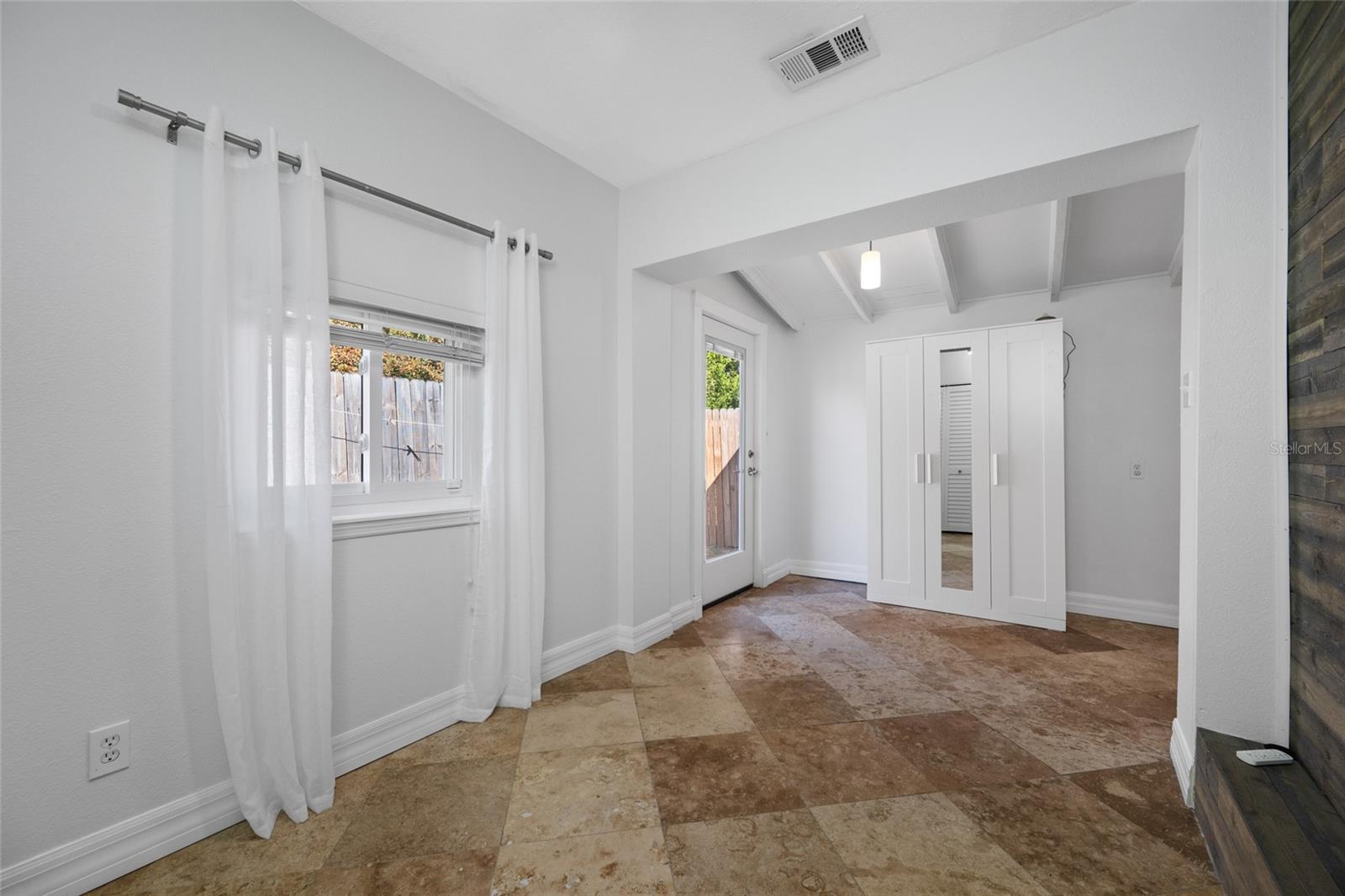 Image 56 of 67 For 1745 11th Avenue N