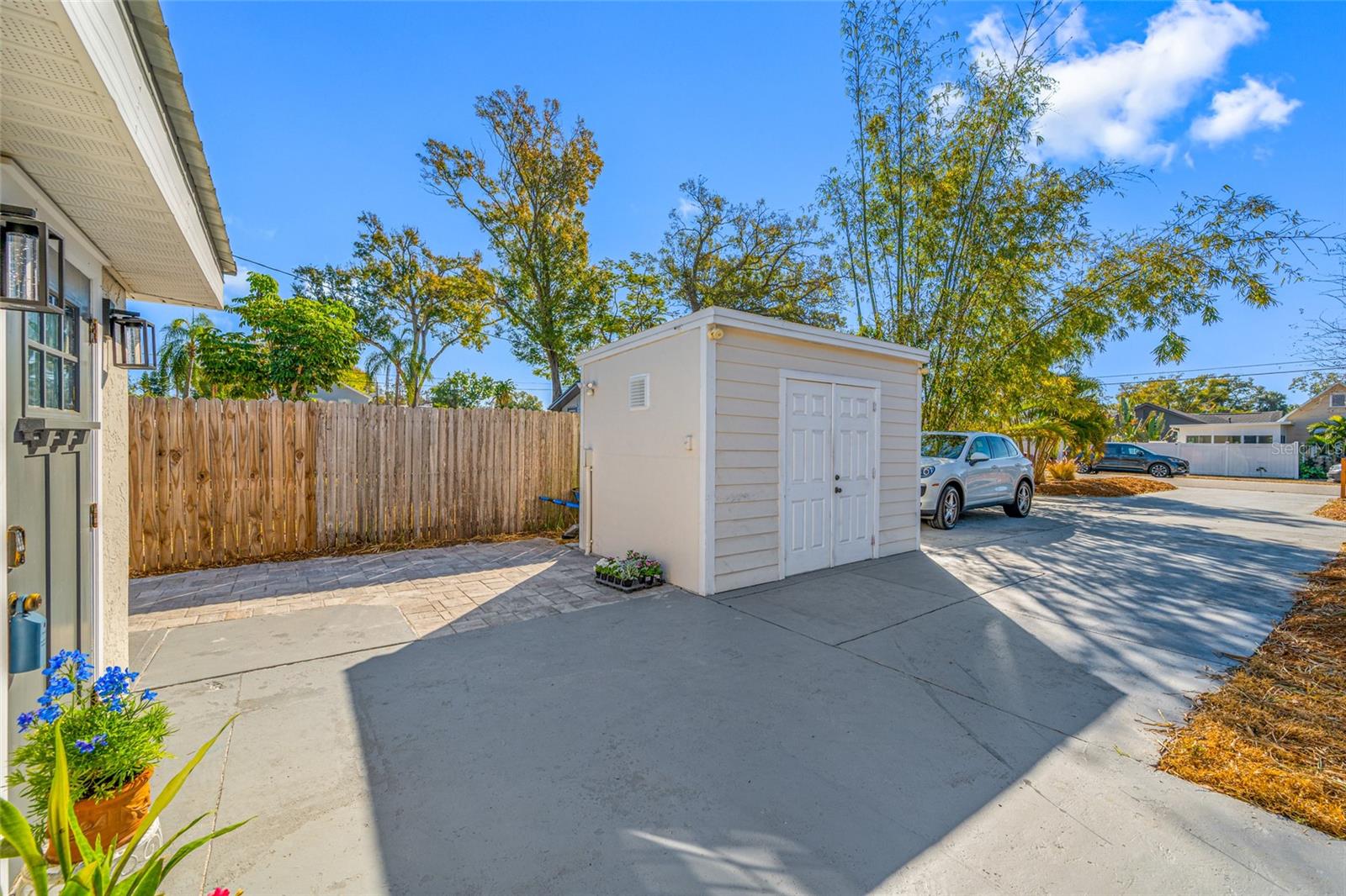 Image 8 of 67 For 1745 11th Avenue N