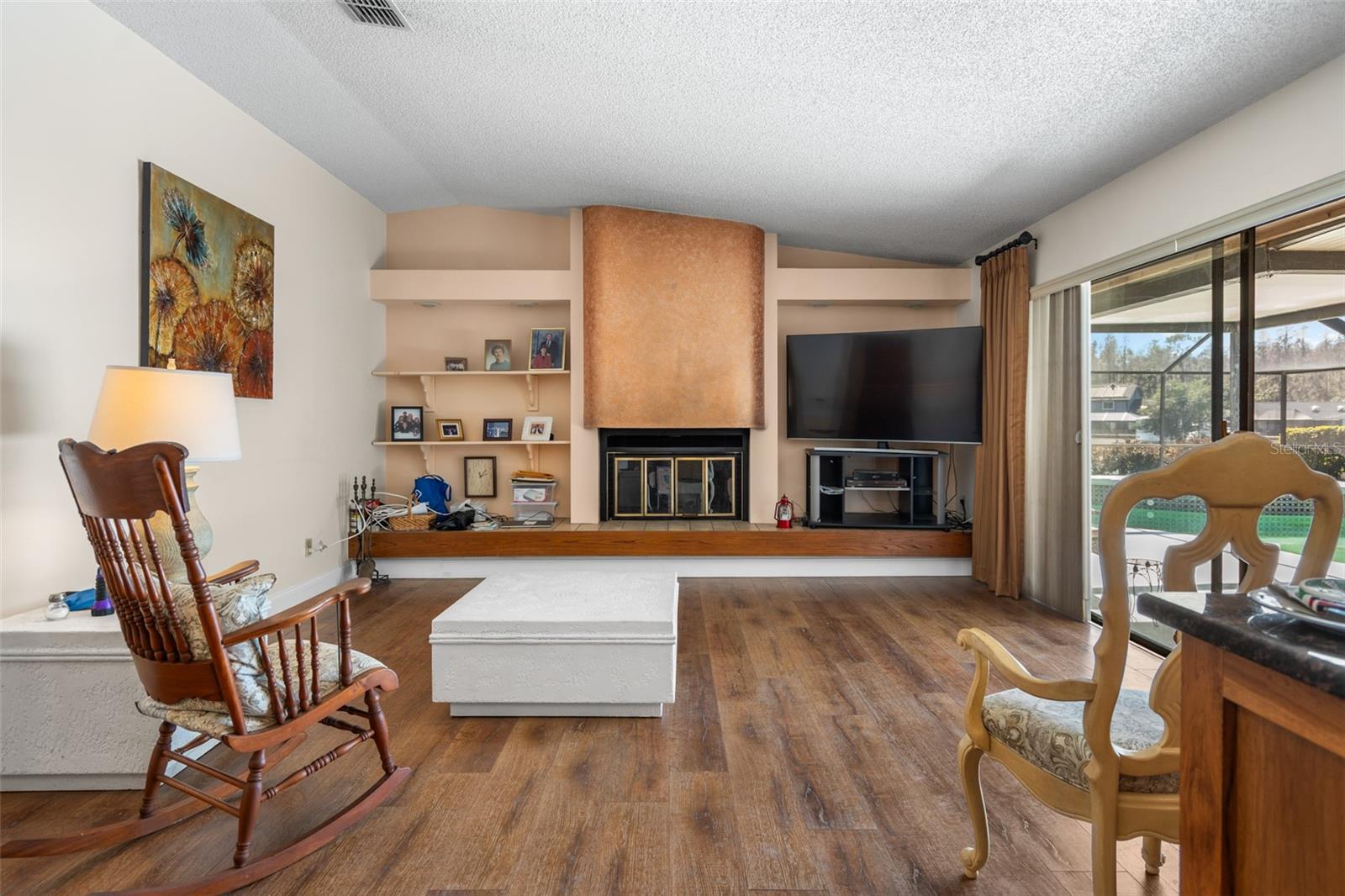 Image 3 of 45 For 1511 Kyle Court