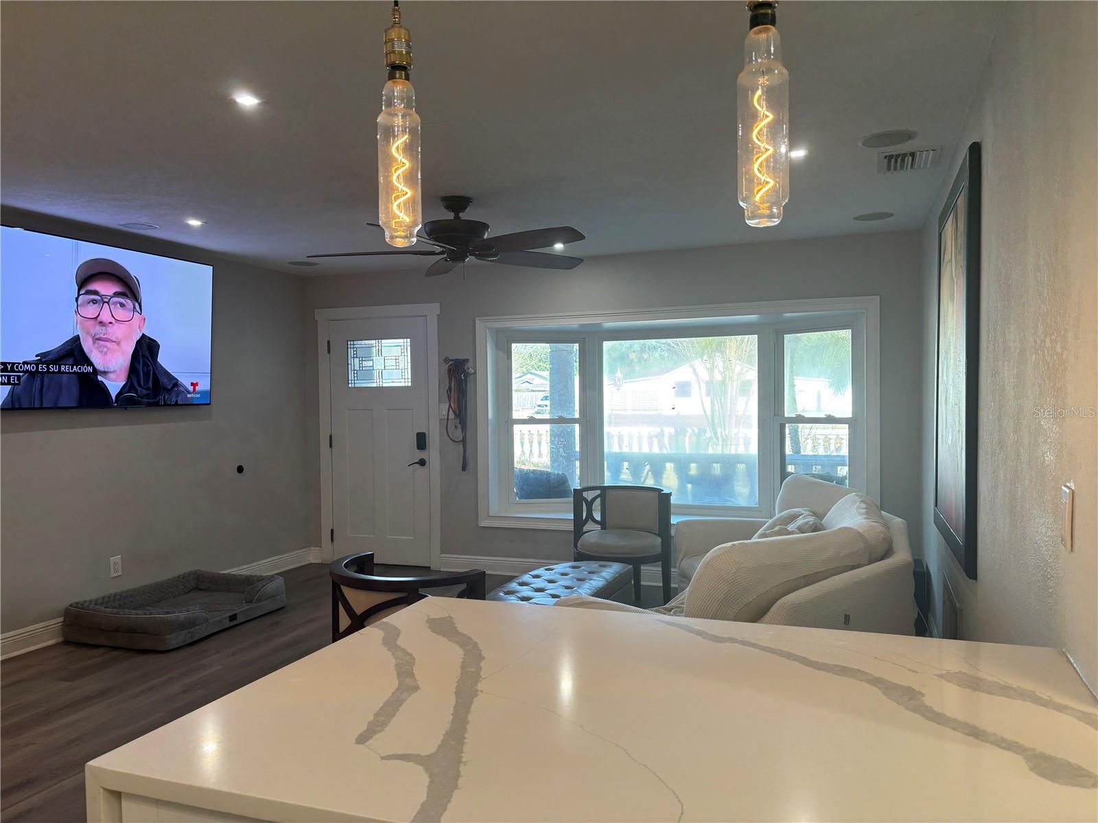 Image 5 of 11 For 11736 Marjory Avenue