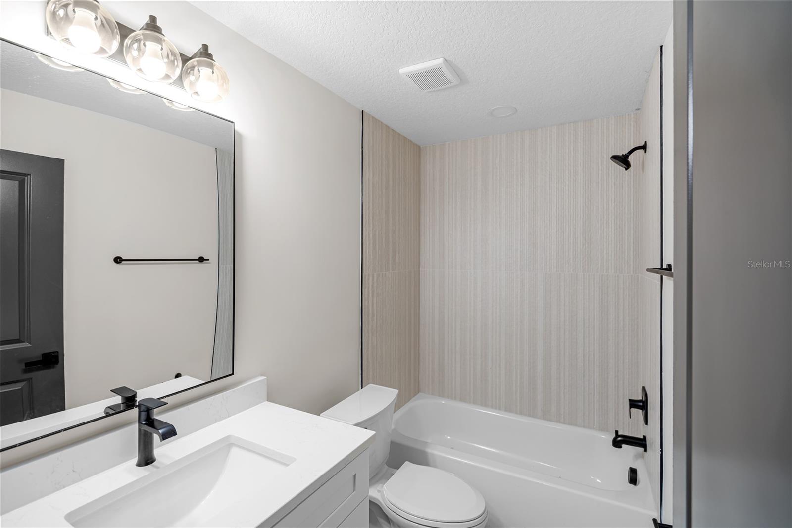 Listing photo id 23 for 567 Baywood Drive S