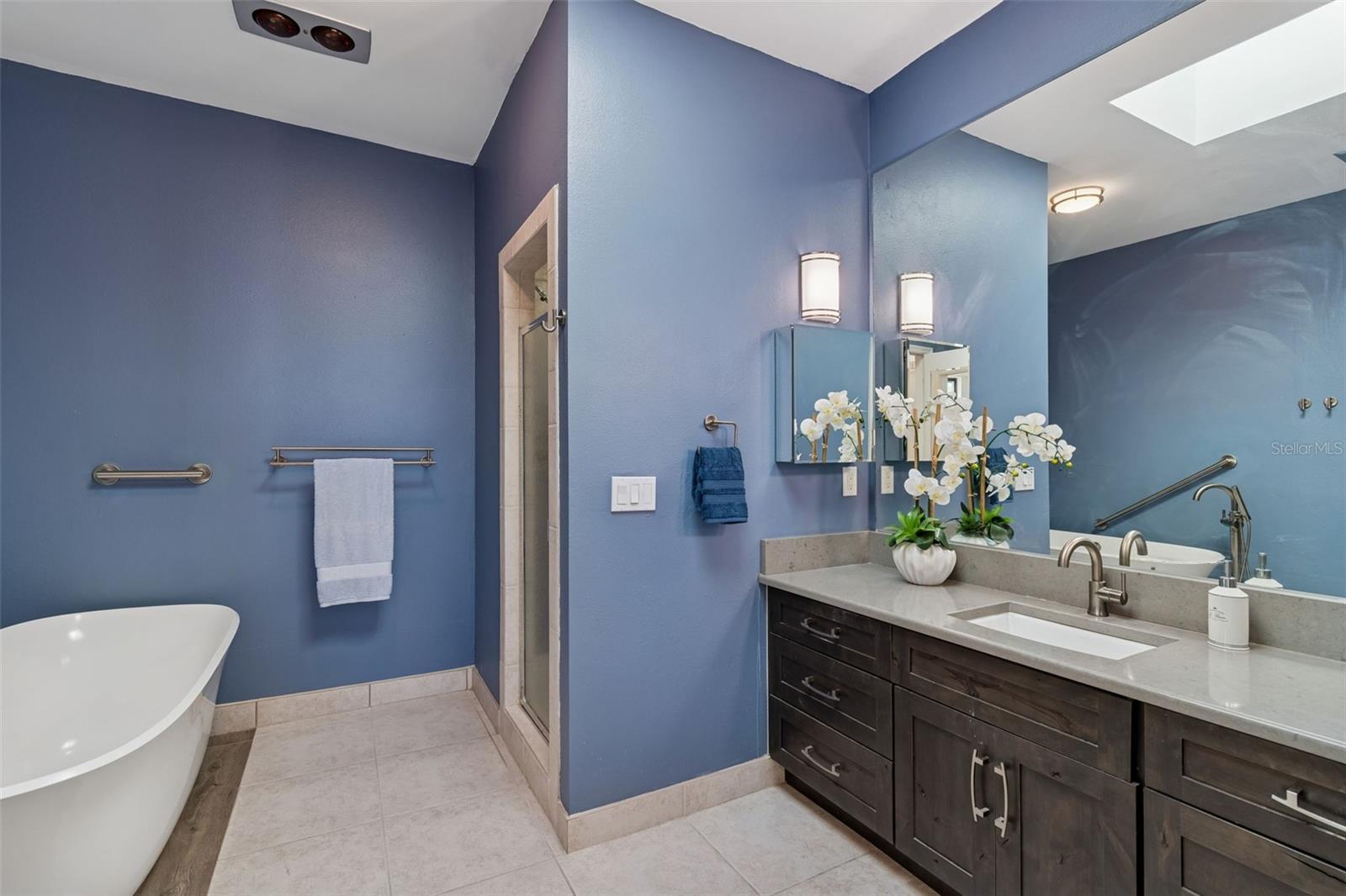 Image 35 of 51 For 5010 Bayshore Boulevard 9