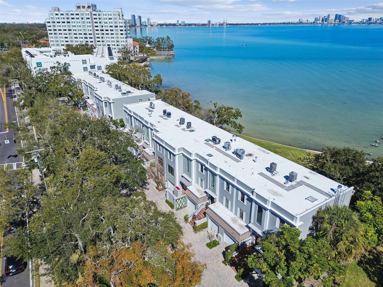 Image 9 of 51 For 5010 Bayshore Boulevard 9