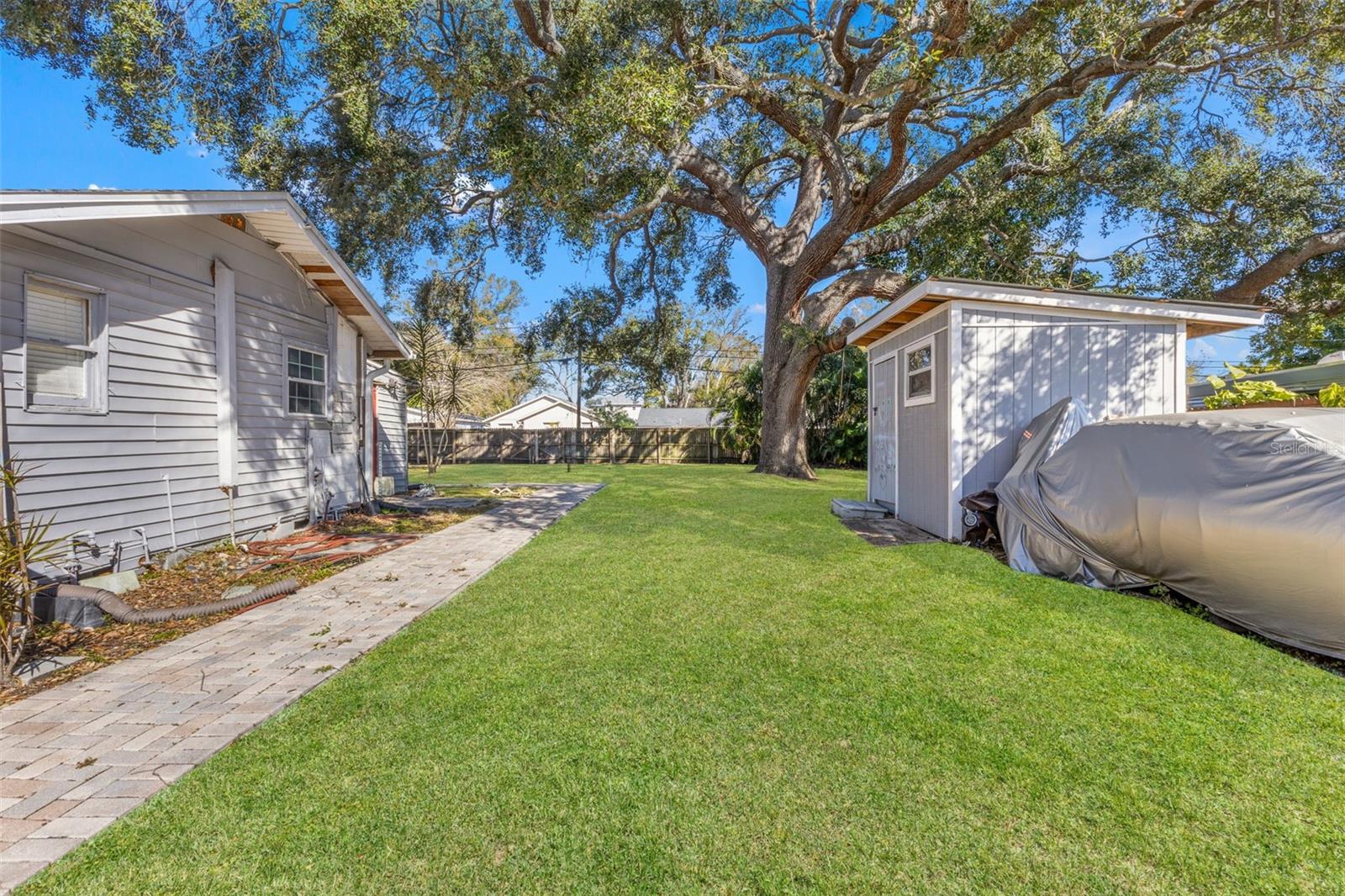 Image 10 of 22 For 1747 26th Avenue N