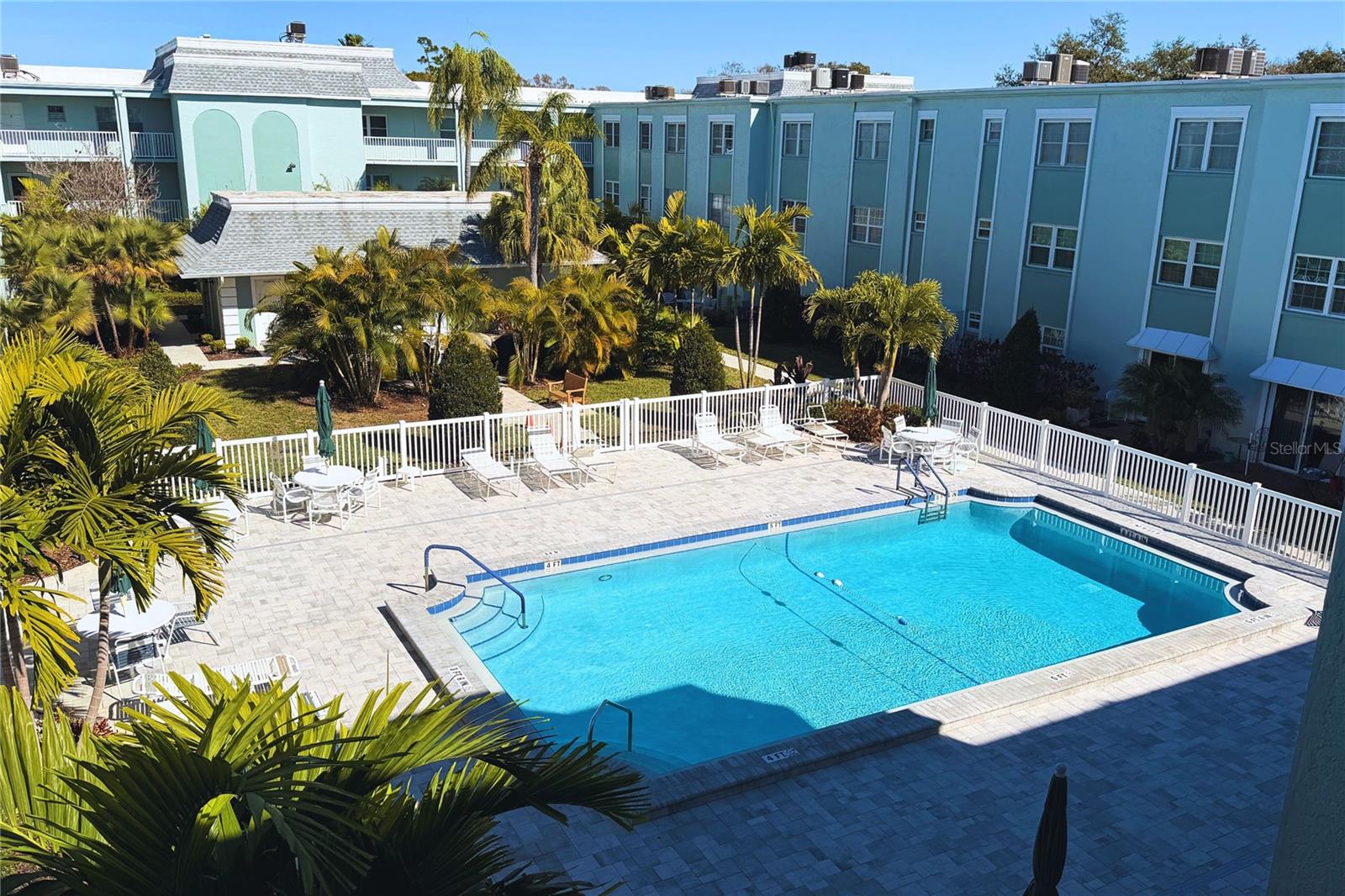 Image 18 of 24 For 701 Poinsettia Road 340