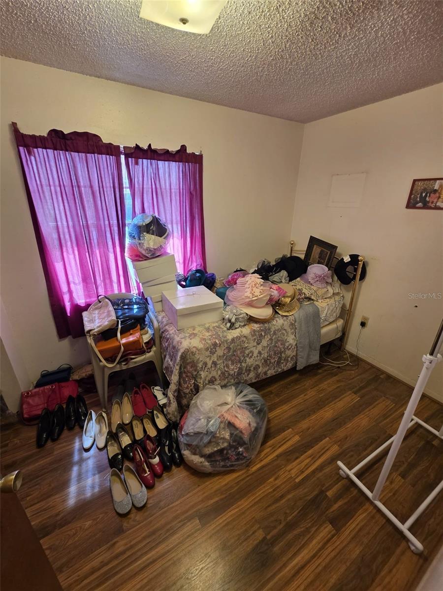 Image 14 of 19 For 2215 Emma Street