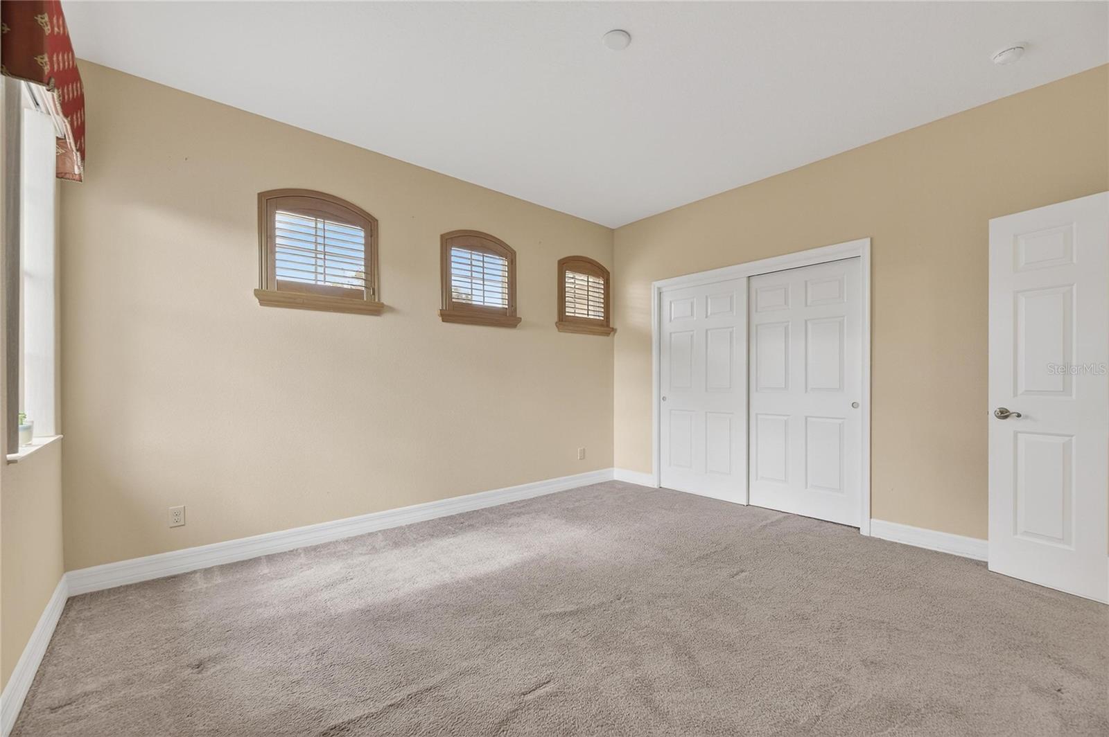 Image 35 of 49 For 1420 Emerald Dunes Drive