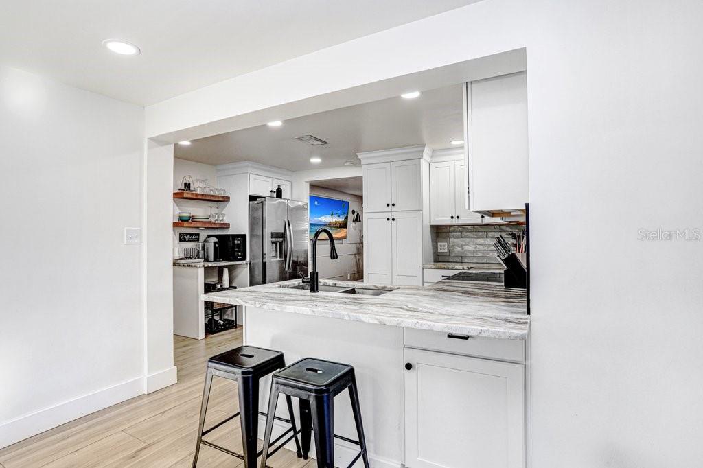 Listing photo id 14 for 1812 Crawford Street