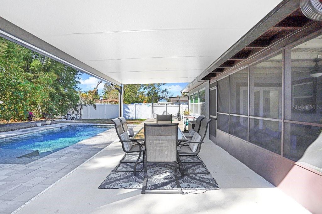 Listing photo id 29 for 1812 Crawford Street