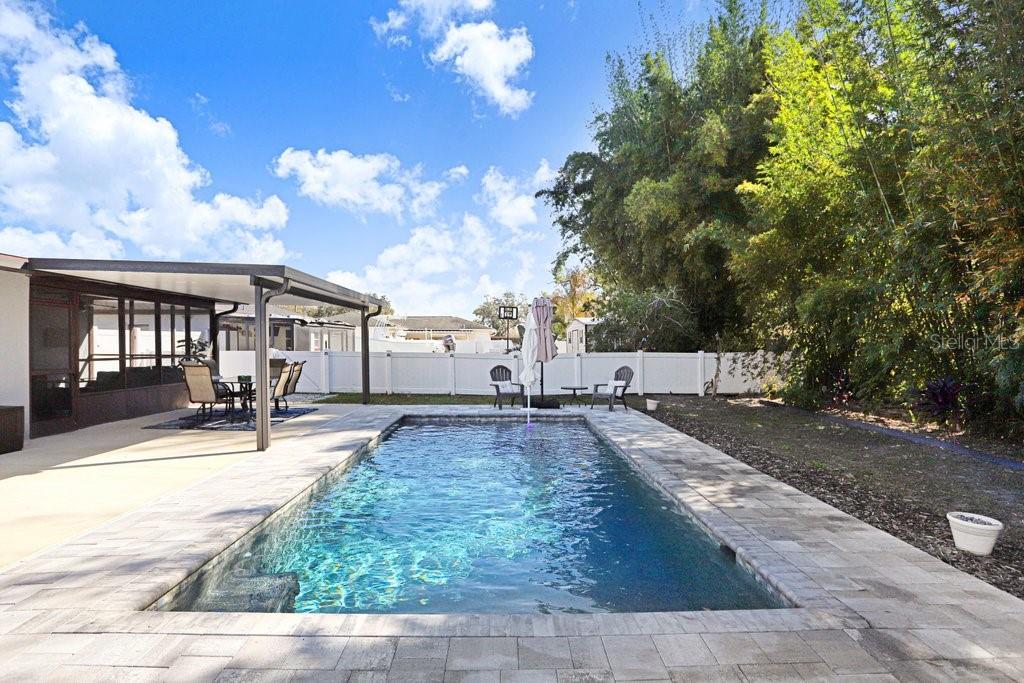 Listing photo id 31 for 1812 Crawford Street