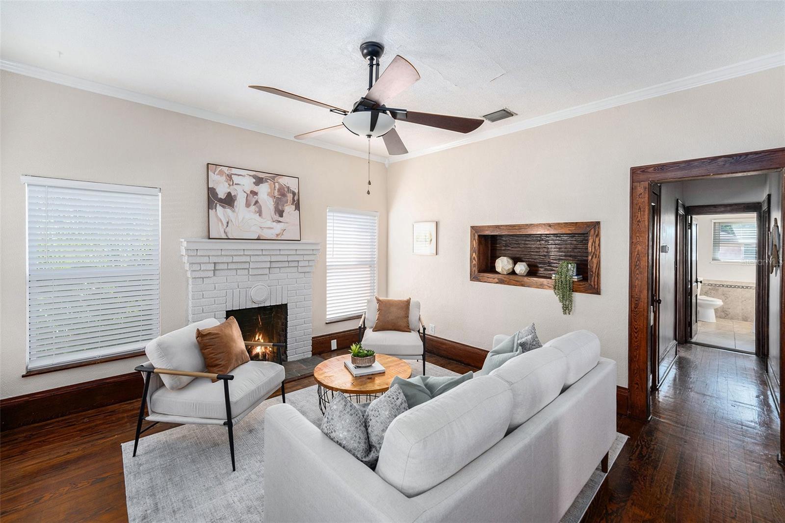 Image 4 of 22 For 2024 Oakdale Way