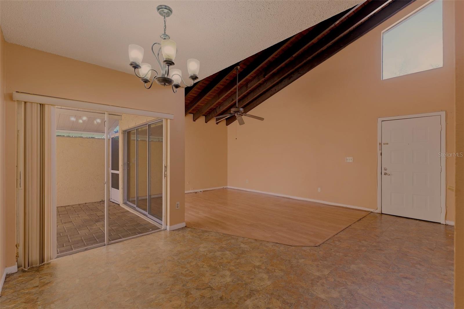 Image 12 of 38 For 2725 Fox Fire Court