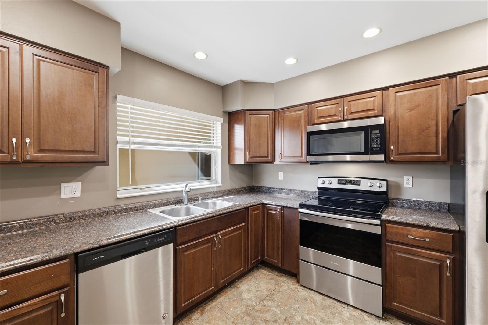 Image 16 of 38 For 2725 Fox Fire Court