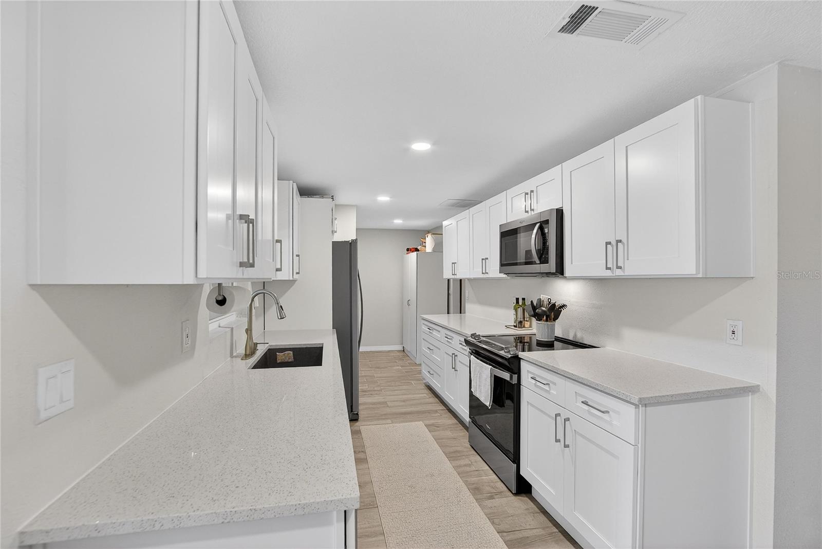 Image 3 of 22 For 3706 Mistwood Drive