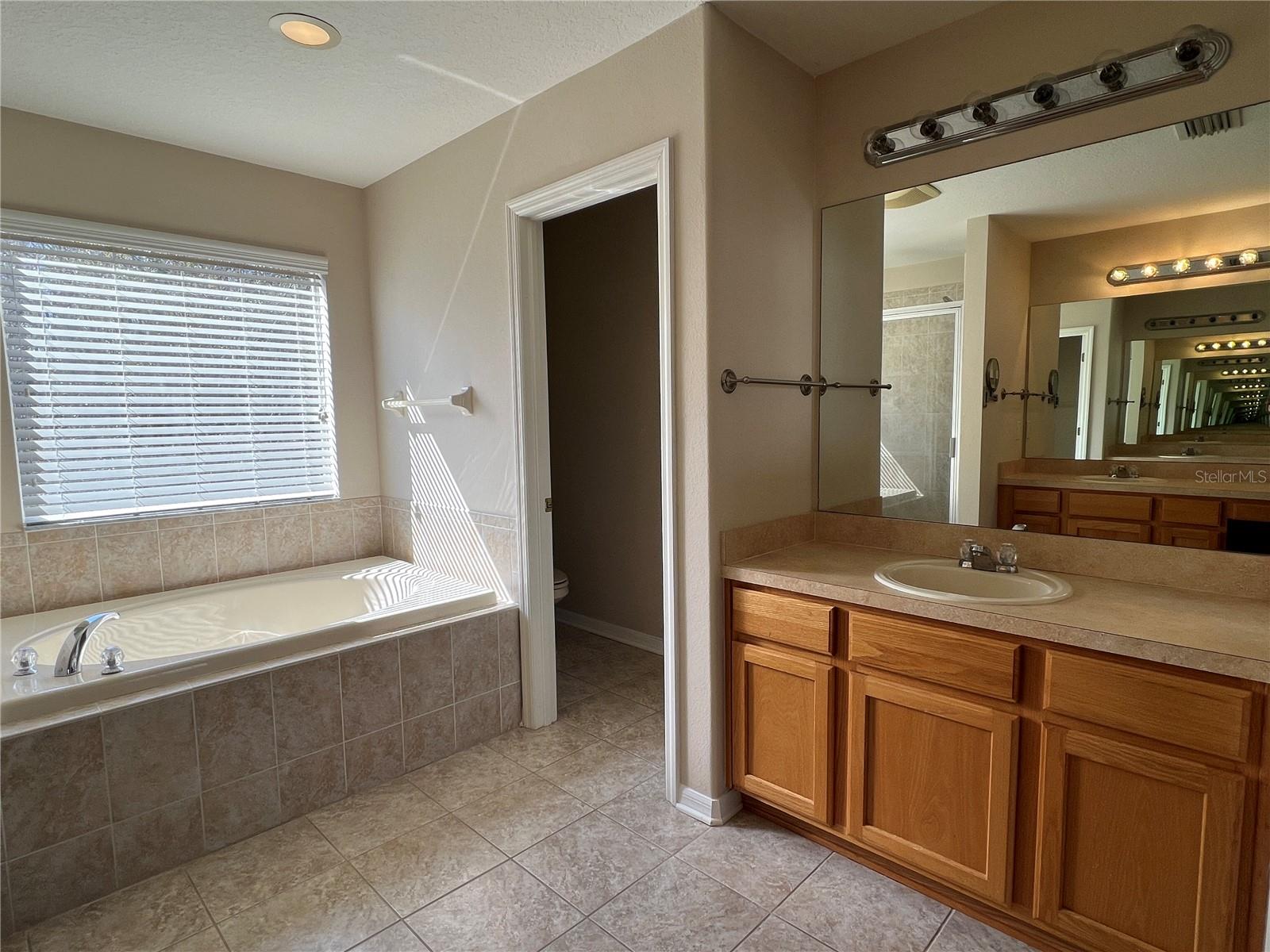 Image 19 of 28 For 17800 Ayrshire Boulevard