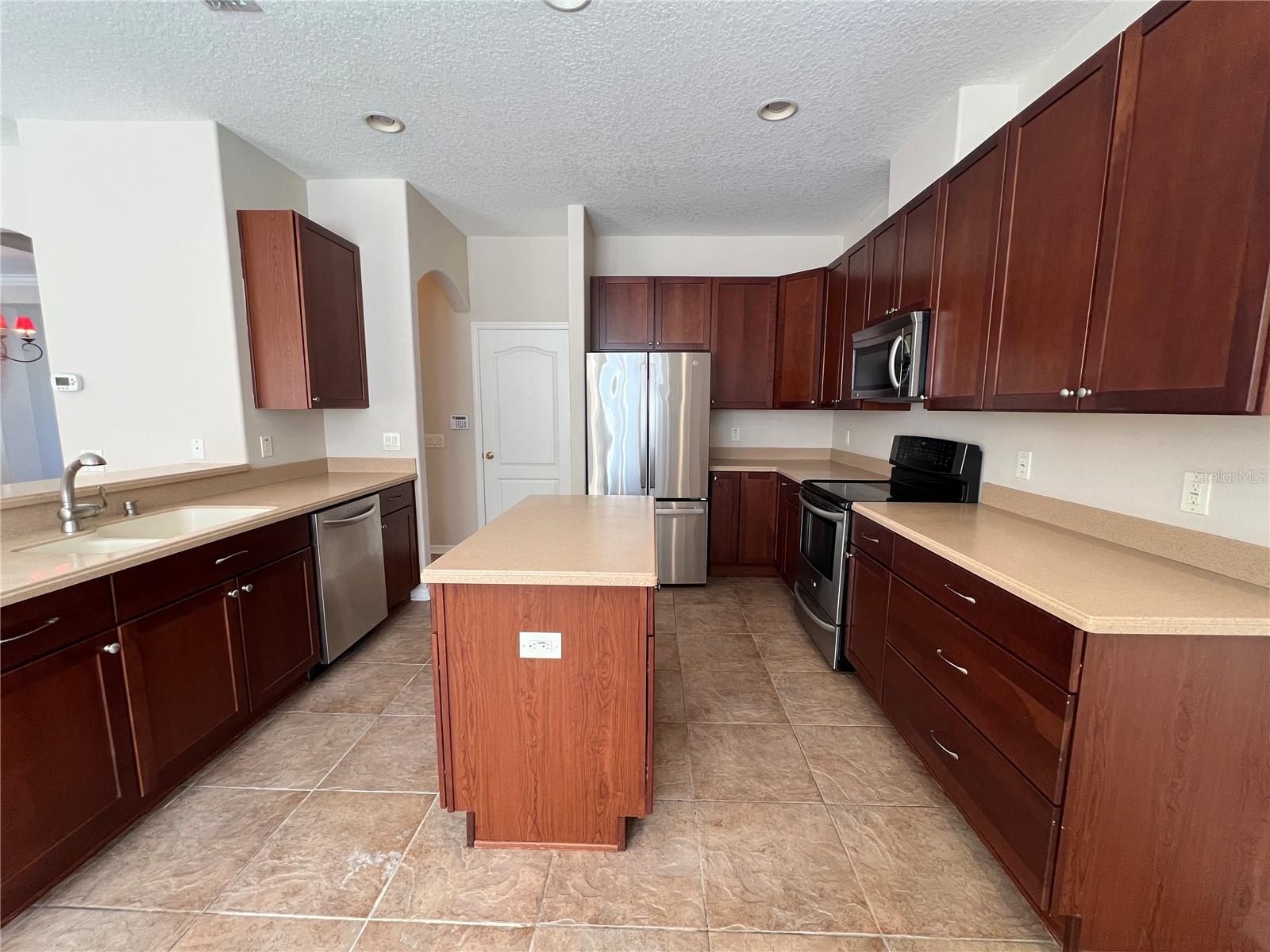 Image 3 of 28 For 17800 Ayrshire Boulevard