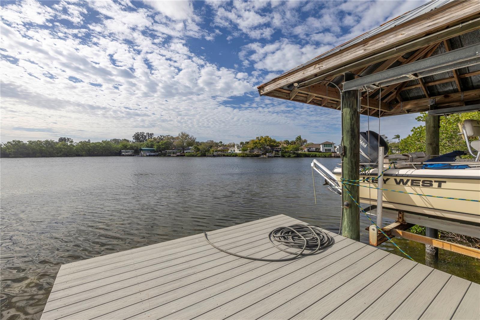 Image 11 of 16 For 734 Weedon Drive Ne